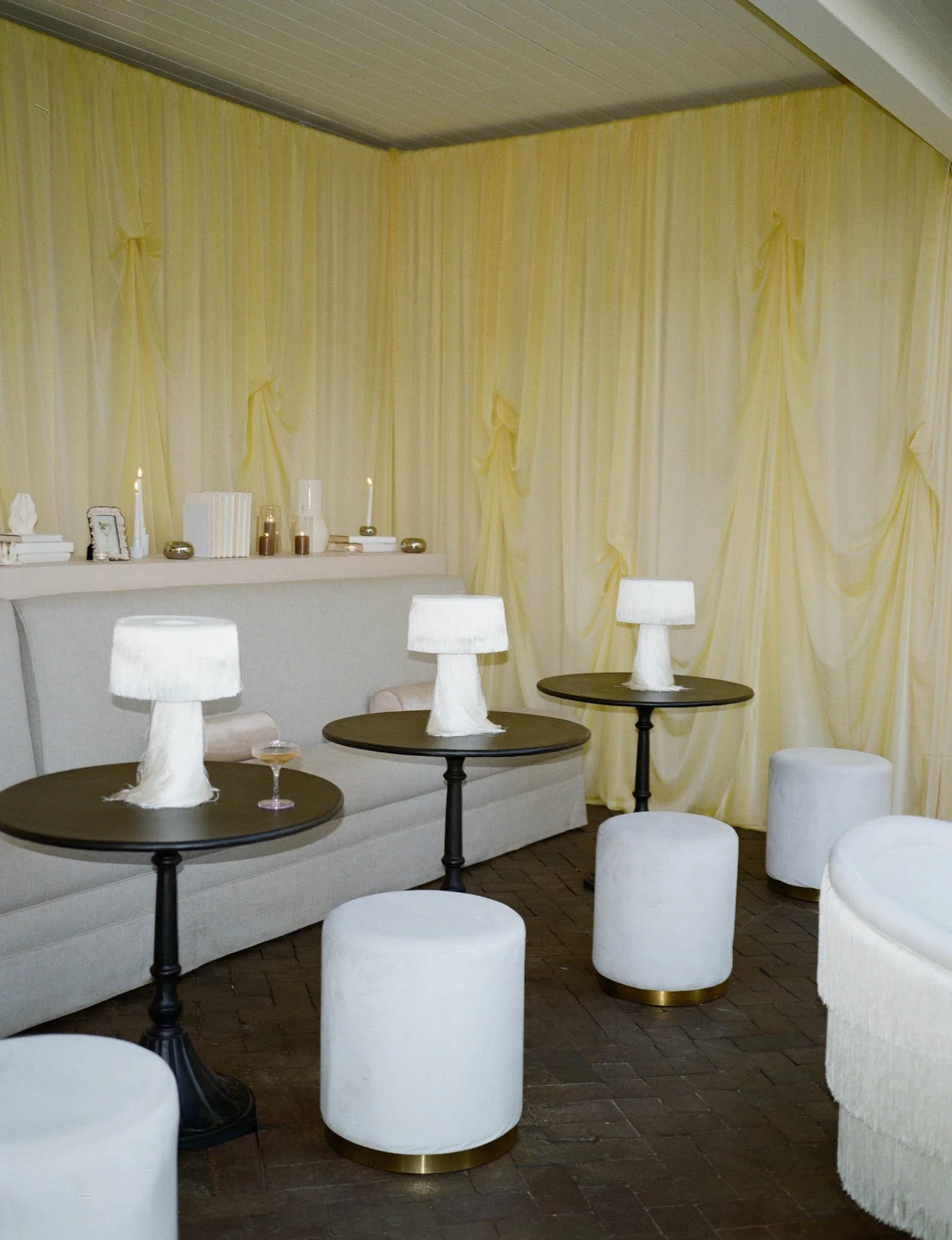 6tassel-lamps-champagne-and-shackles-party.jpg