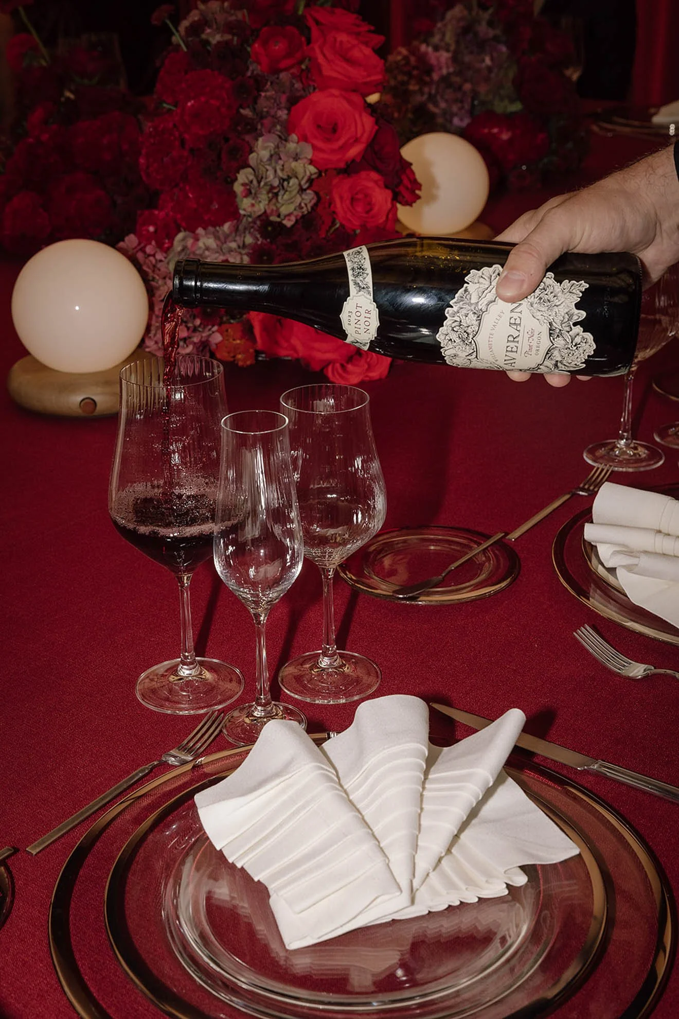 31 MandyMarieEvents-MidCenturyModernWeddingInspoTaliesinWest-Fall2025-MASHAIDA-315.jpg