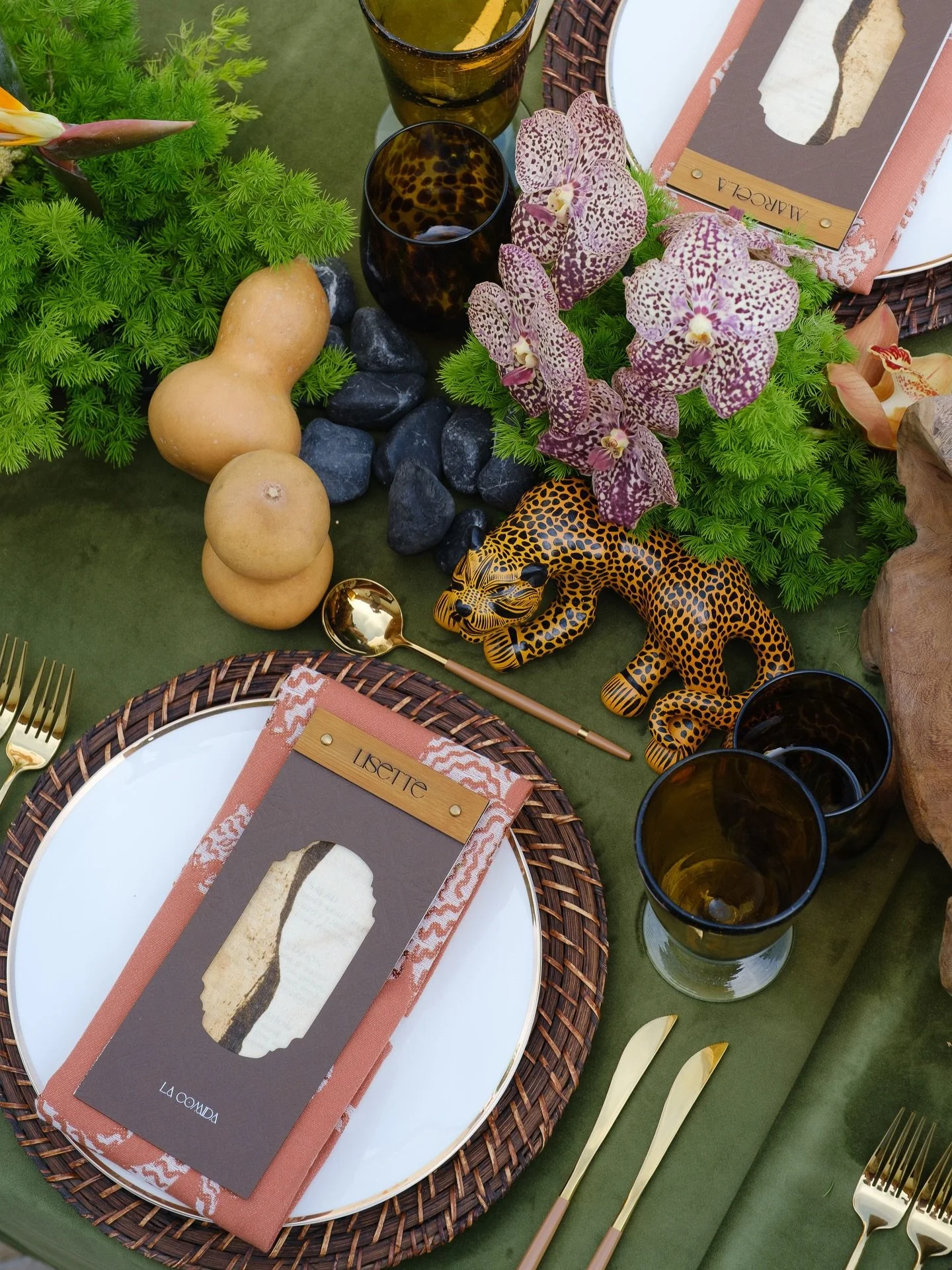 We are intentional about where we invest our time, which made stepping away for this multi-day event @kindred.collective.wed feel meaningful. 

It was an opportunity for experienced creatives to connect, listen, share, and build real community rooted