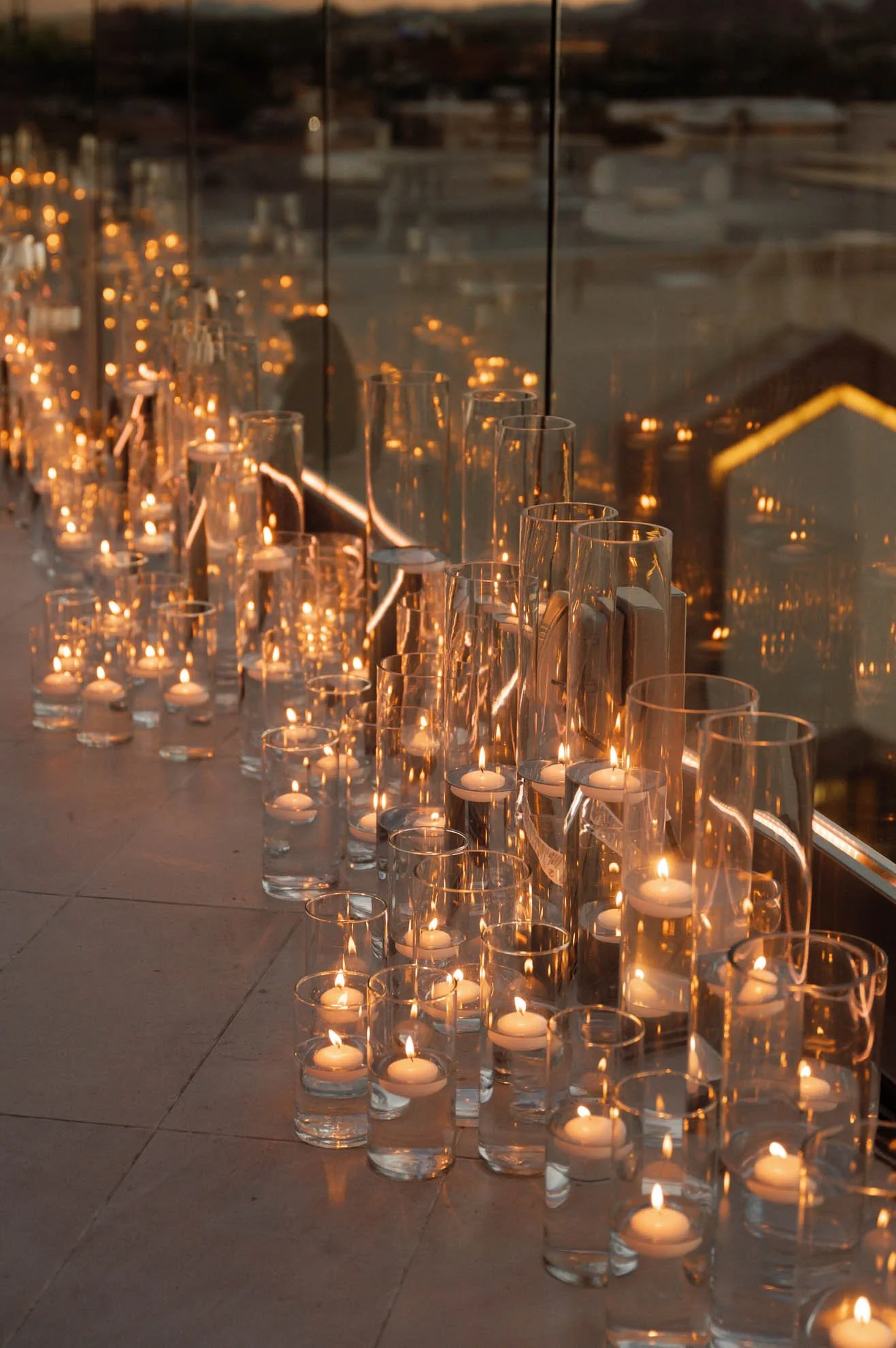 16romantic-rooftop-destination-wedding-party.jpg
