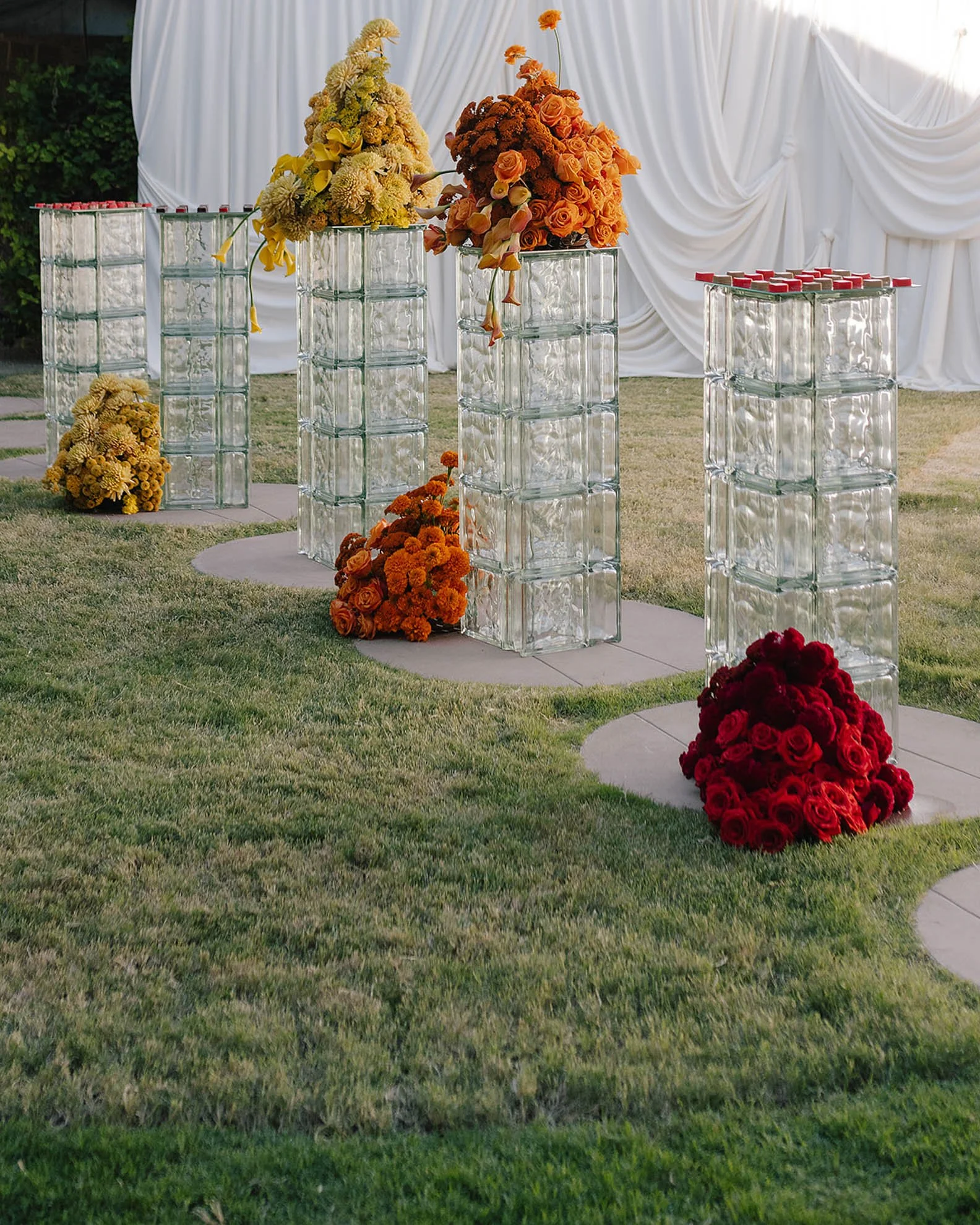 8 MandyMarieEvents-MidCenturyModernWeddingInspo-Fall2025-MASHAIDA-43.jpg