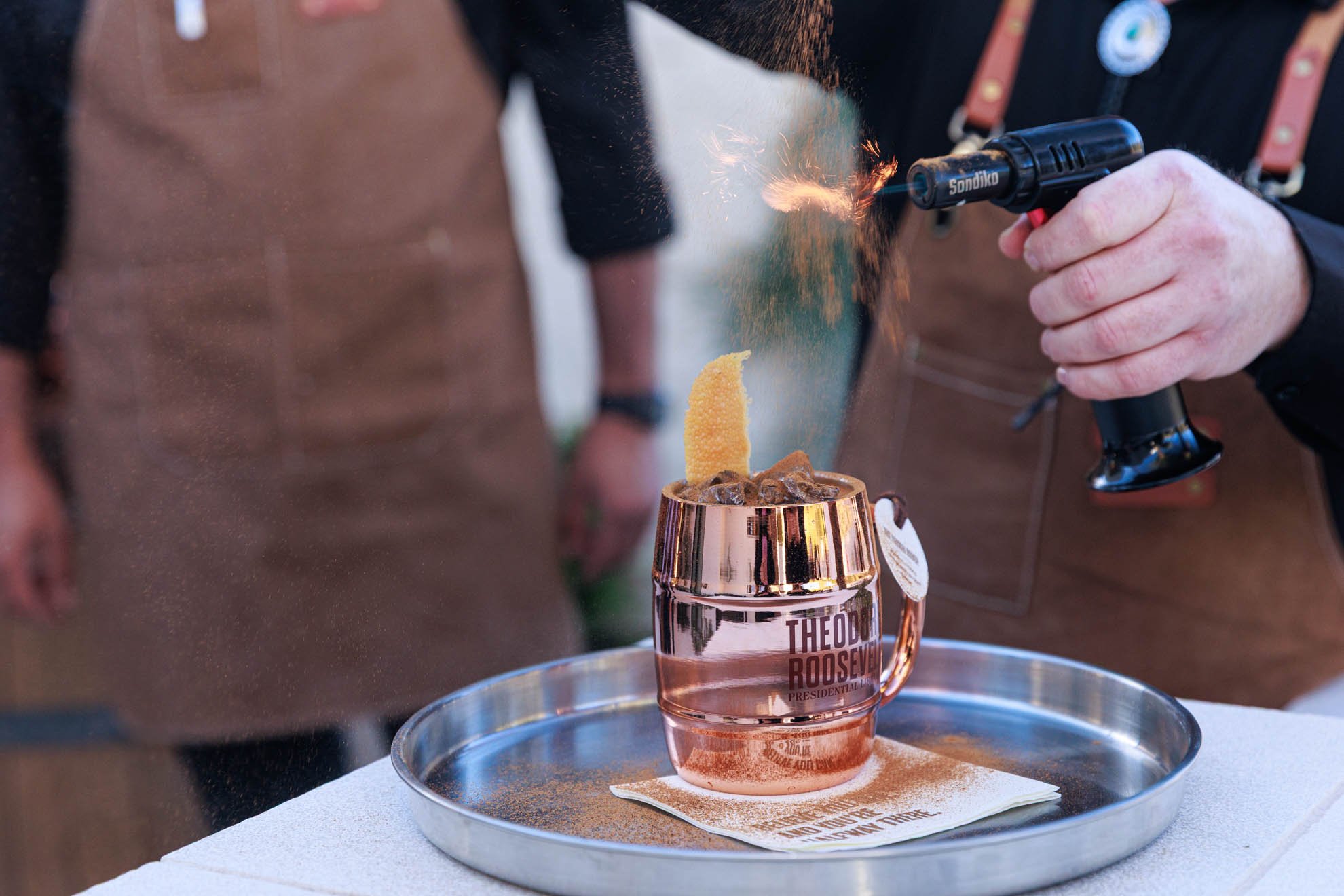 7creative-corporate-cocktail-experience.jpg