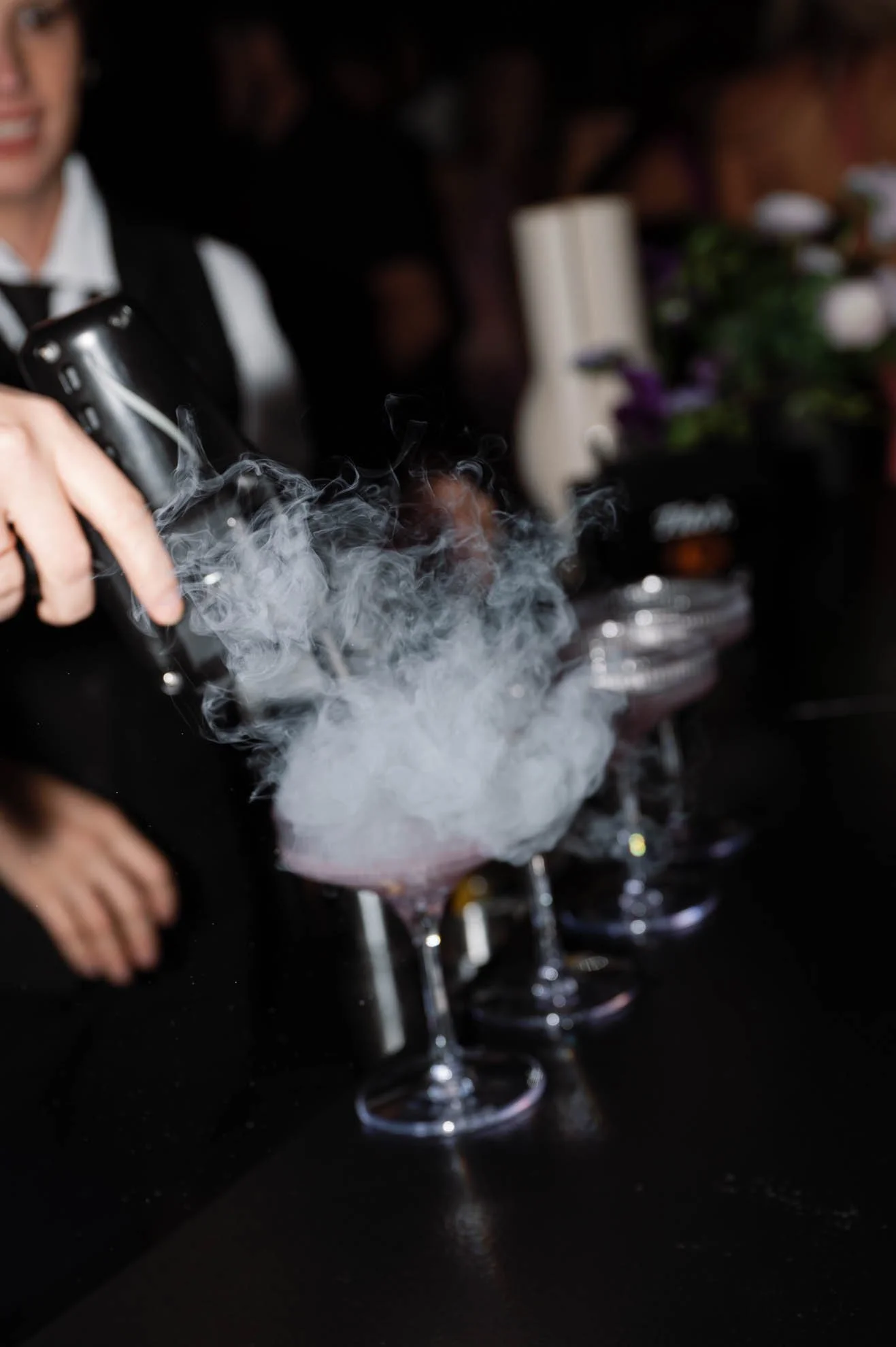 19smoked-cocktails-rooftop-wedding-party.jpg