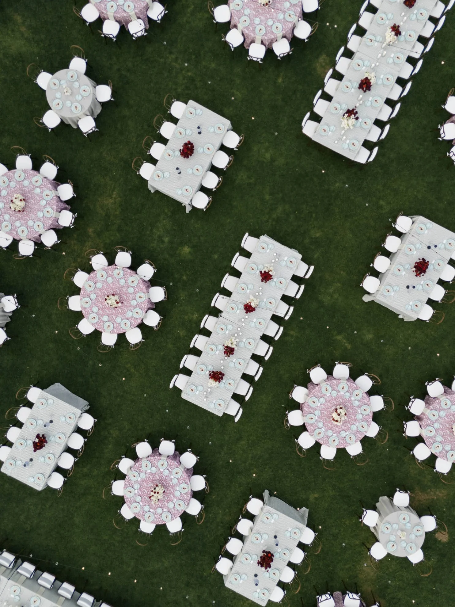 27aerial-wedding-dining-table-layout.jpg