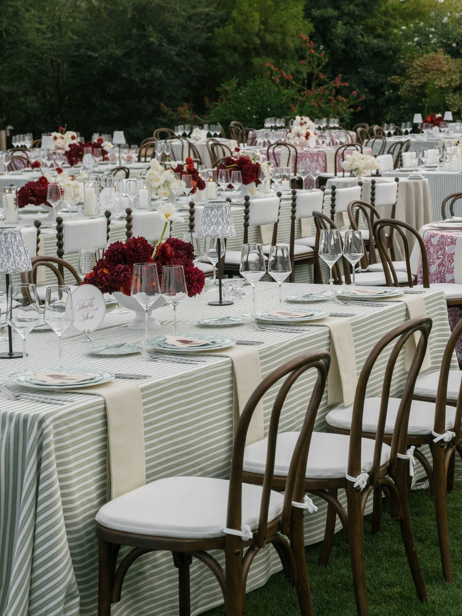 29modern-maximalist-wedding.jpg