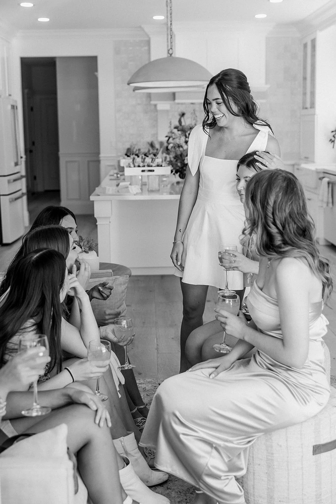 20.bridal-moment-talking-with-friends.jpg