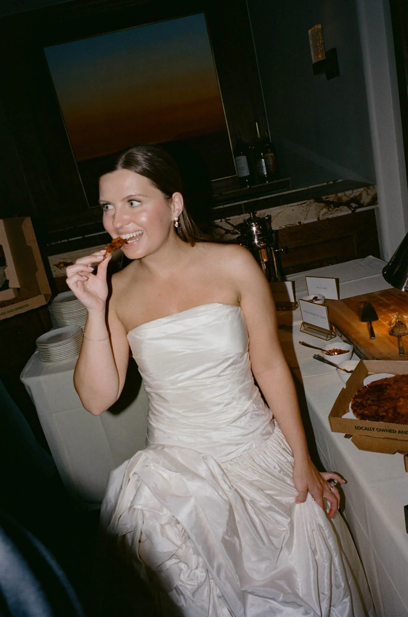 50wedding-late-night-bites-bride.jpg