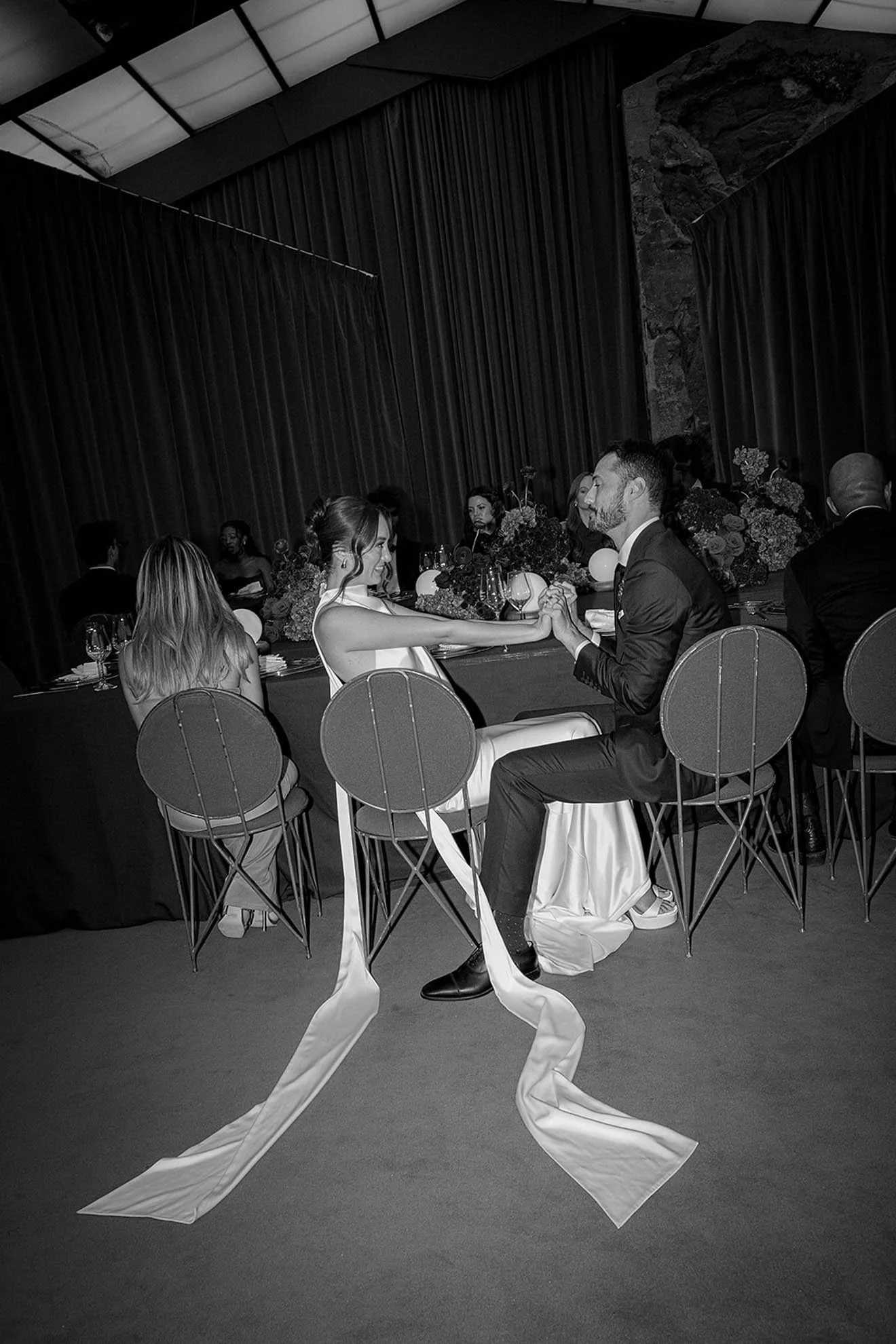 30 MandyMarieEvents-MidCenturyModernWeddingInspoTaliesinWest-Fall2025-MASHAIDA-343.jpg