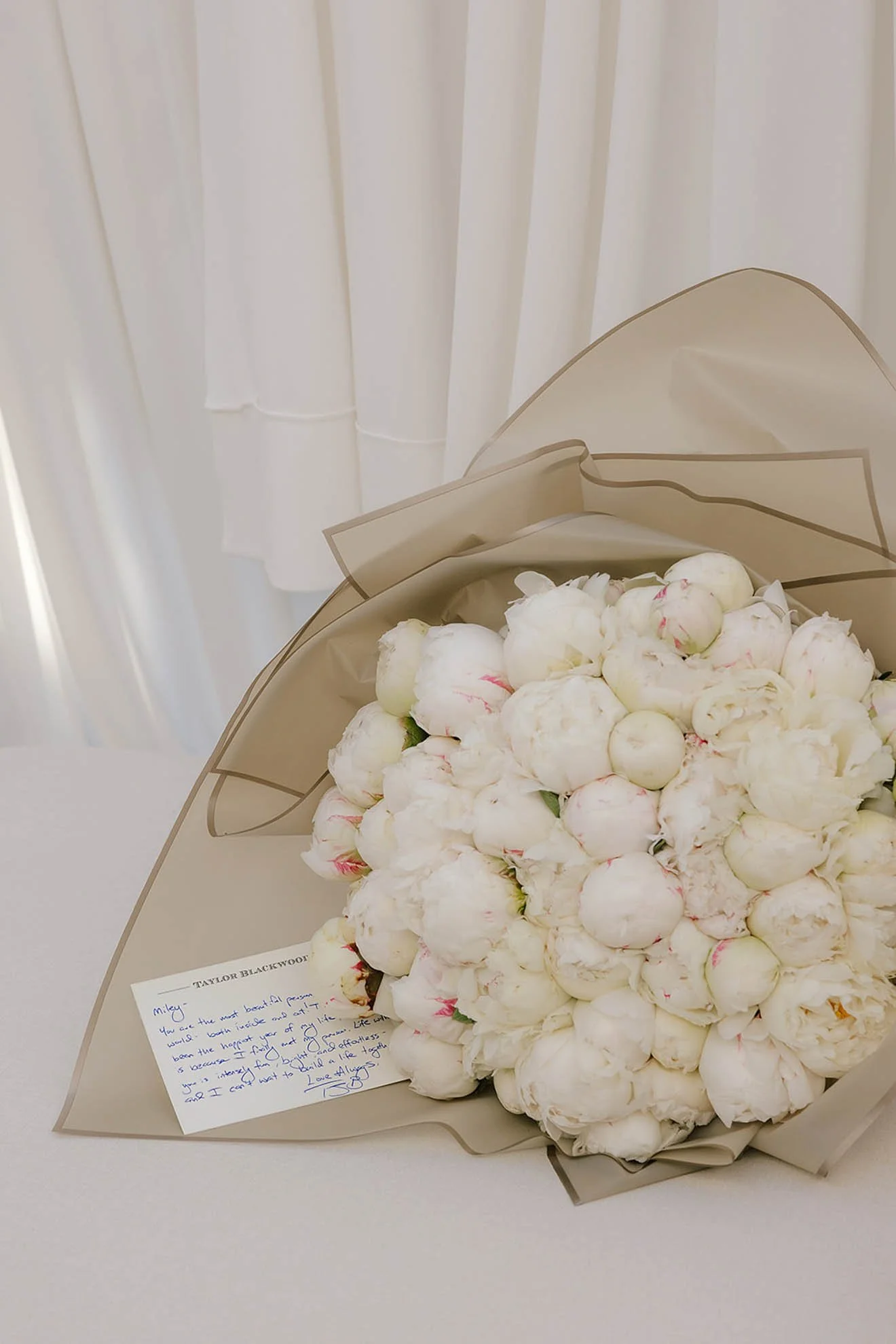 10white-floral-surprise-proposal-scottsdale.jpg