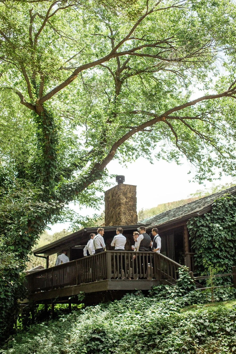 3 Mike_Larson_0018_EvanChristine_A57I1029 copy.jpg