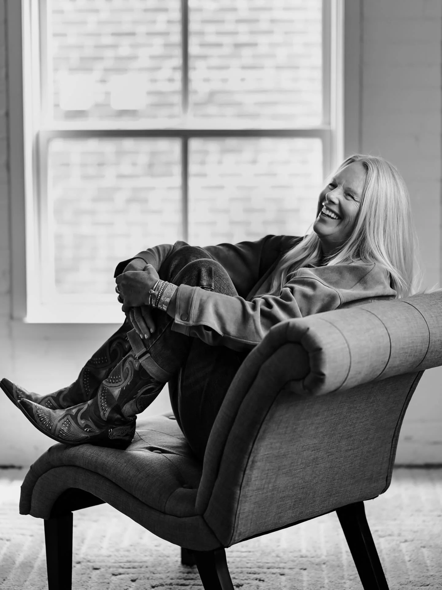 STEPH
Last year of her 50&rsquo;s and thriving.  Steph is vibrant and fun, genuine and is your friend from the first time you meet her. 

A birthday seems like a perfect time for a portrait.  These moments in your life (yes, YOURS!) matter.