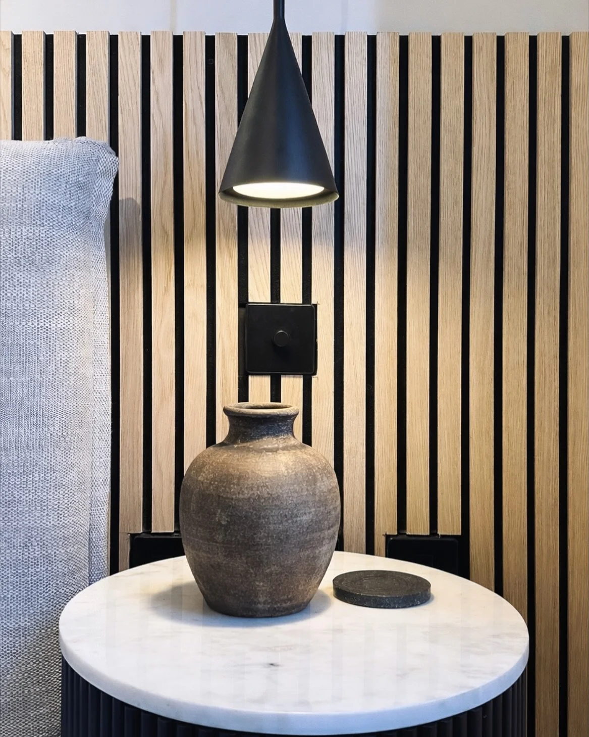 A closer look at our Horsham project 🖤

This feature architectural panelling in the principle bedroom is softened by the neutral, lightly textured headboard and rustic accents to create a space that feels both refined and inviting.

Interior Design: