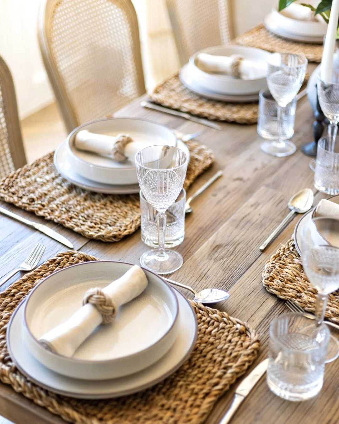 Dining - Thakeham_Welborne-Kensington-119_Craig-Auckland-Fotohaus_10dru024 (2).jpg