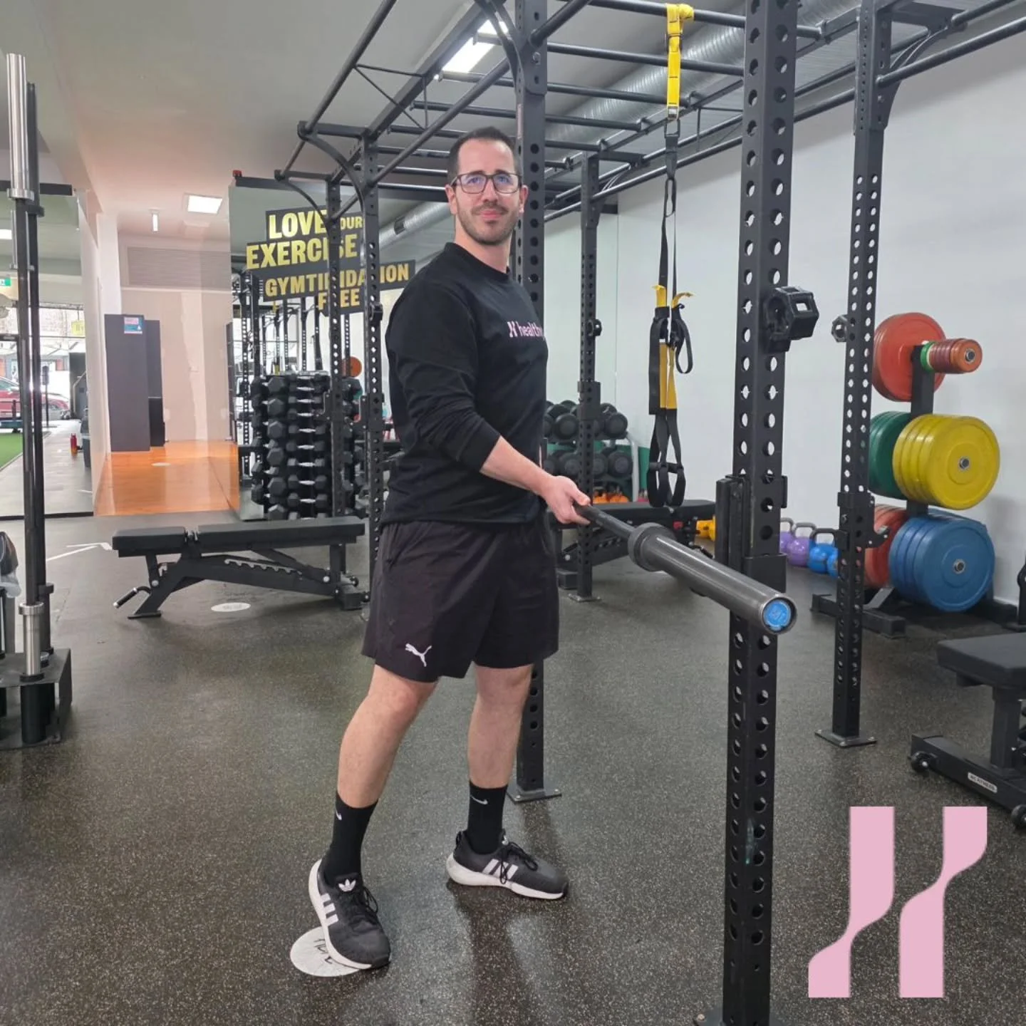 Can be found at the bar until 8pm tonight😉

Sending best wishes and happiness to Frank who's celebrating his birthday today.

Have a great birthday Frank❤️🎉🎂🥳

#happybirthday #team #birthdayboy #fitzroynorth #strengthtraining #melbournefitness @f