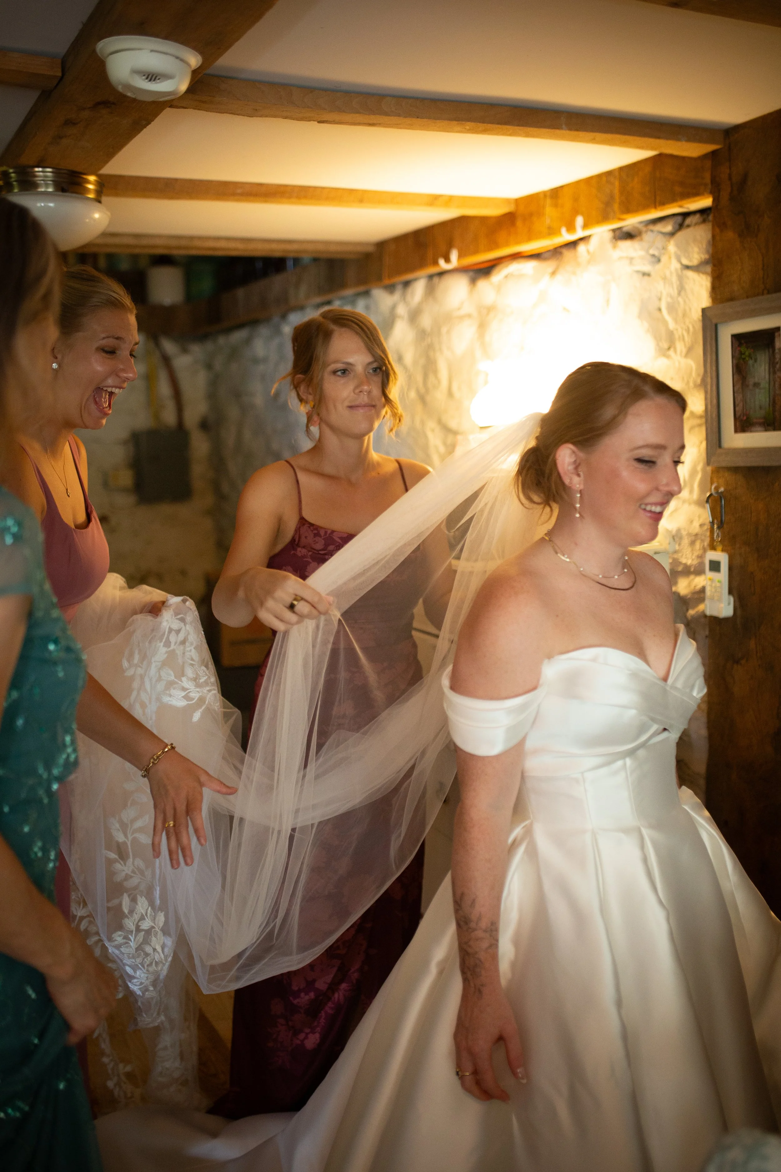 Traverse-City-Wedding-Photographer-18.jpg