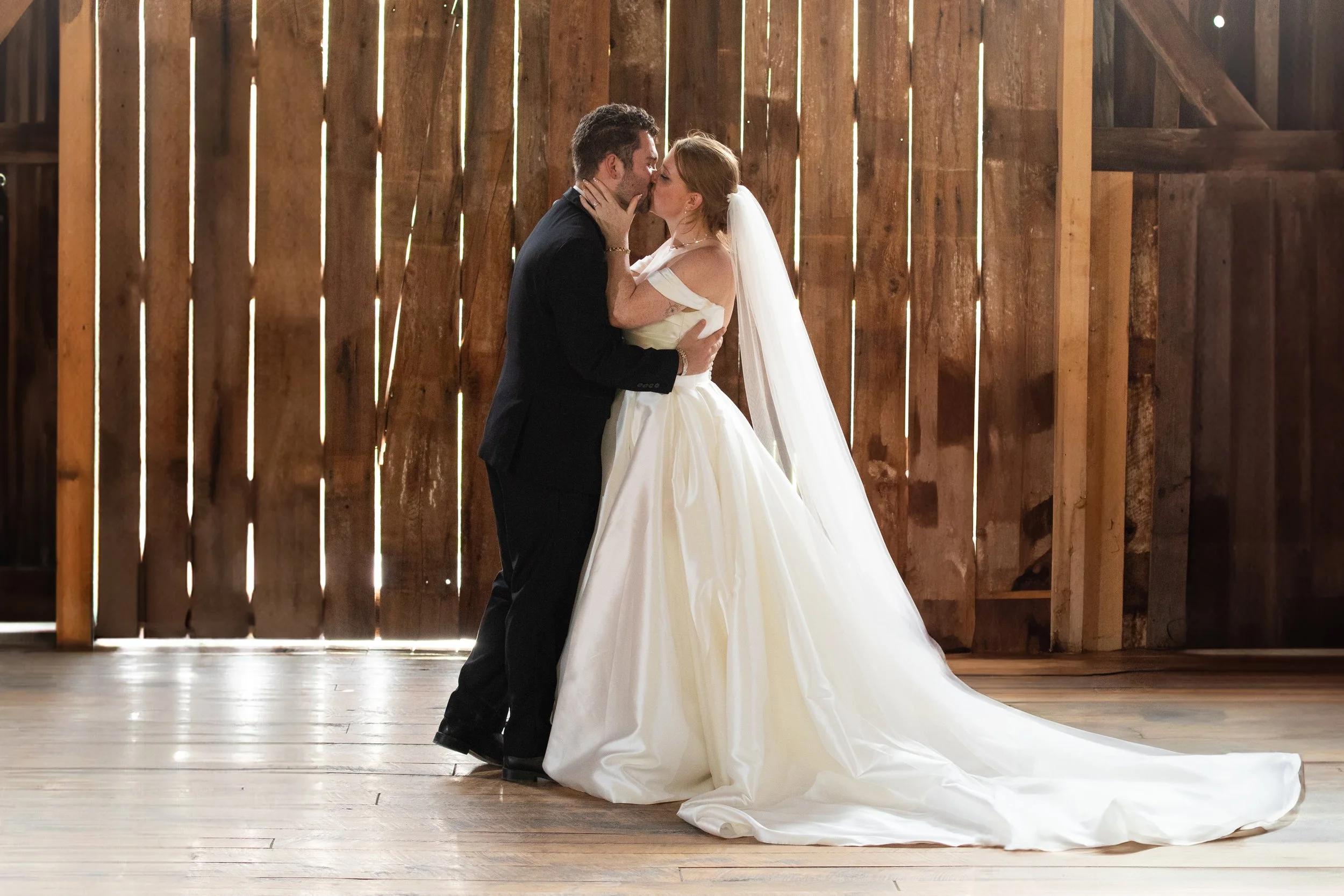 Traverse-City-Wedding-Photographer-71.jpg