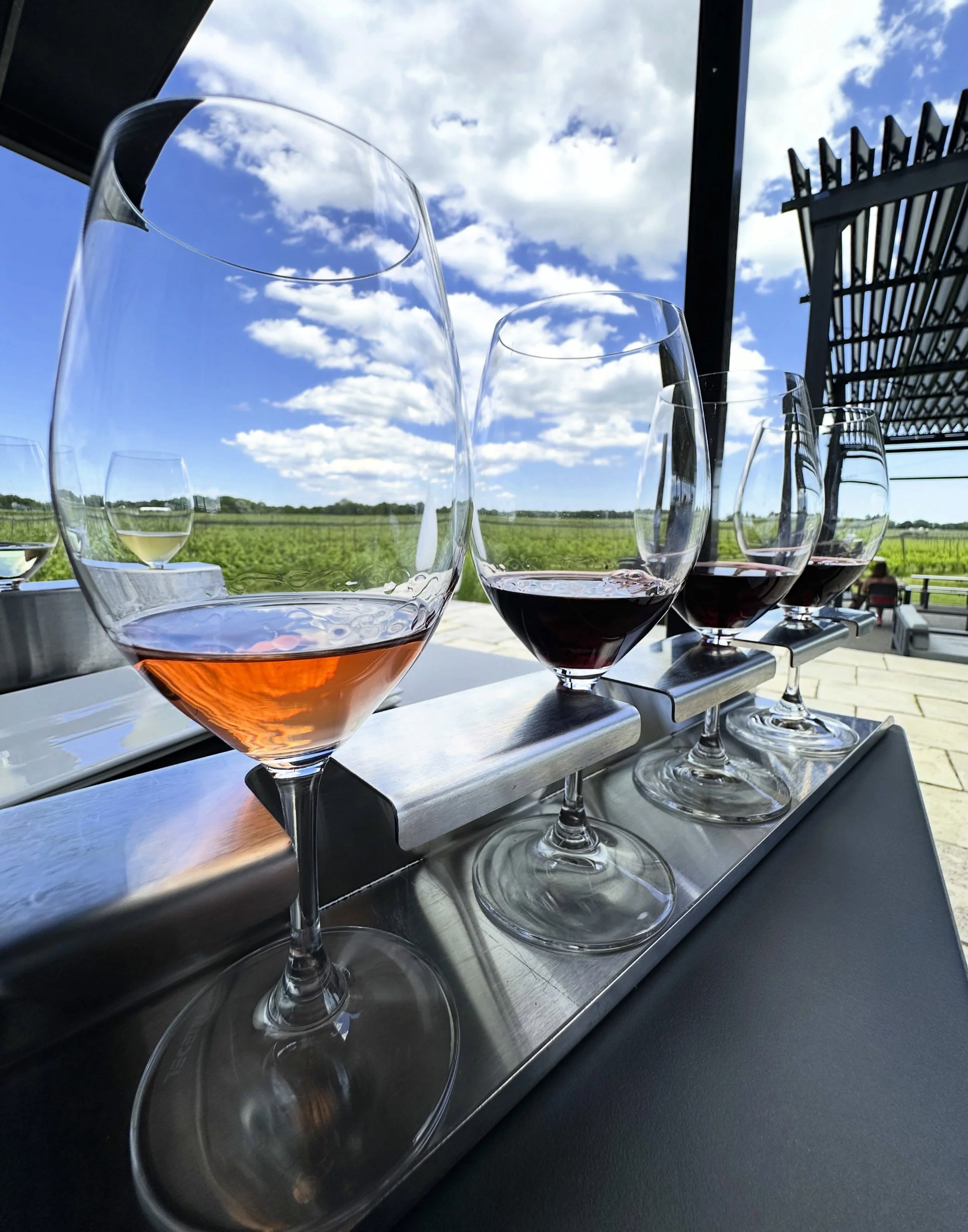 Fire and wine: does the fuel you use change the wine pairing you should consider?

The answer is yes and here&rsquo;s what you need to know for the optimal wine and barbecue pairings.

https://www.smokefiregrill.ca/blog//backyard-bbq-wine-pairing-gas