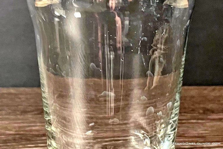 How to Clean Water Spots from Wine Glasses — Grand One Lounge The Home