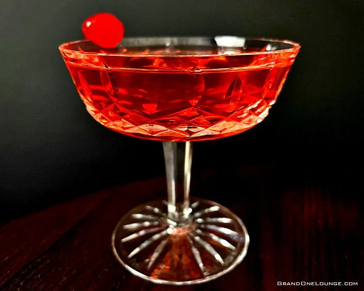 The classic elegance of Mary Pickford in a glass. By Mike Belobradic.