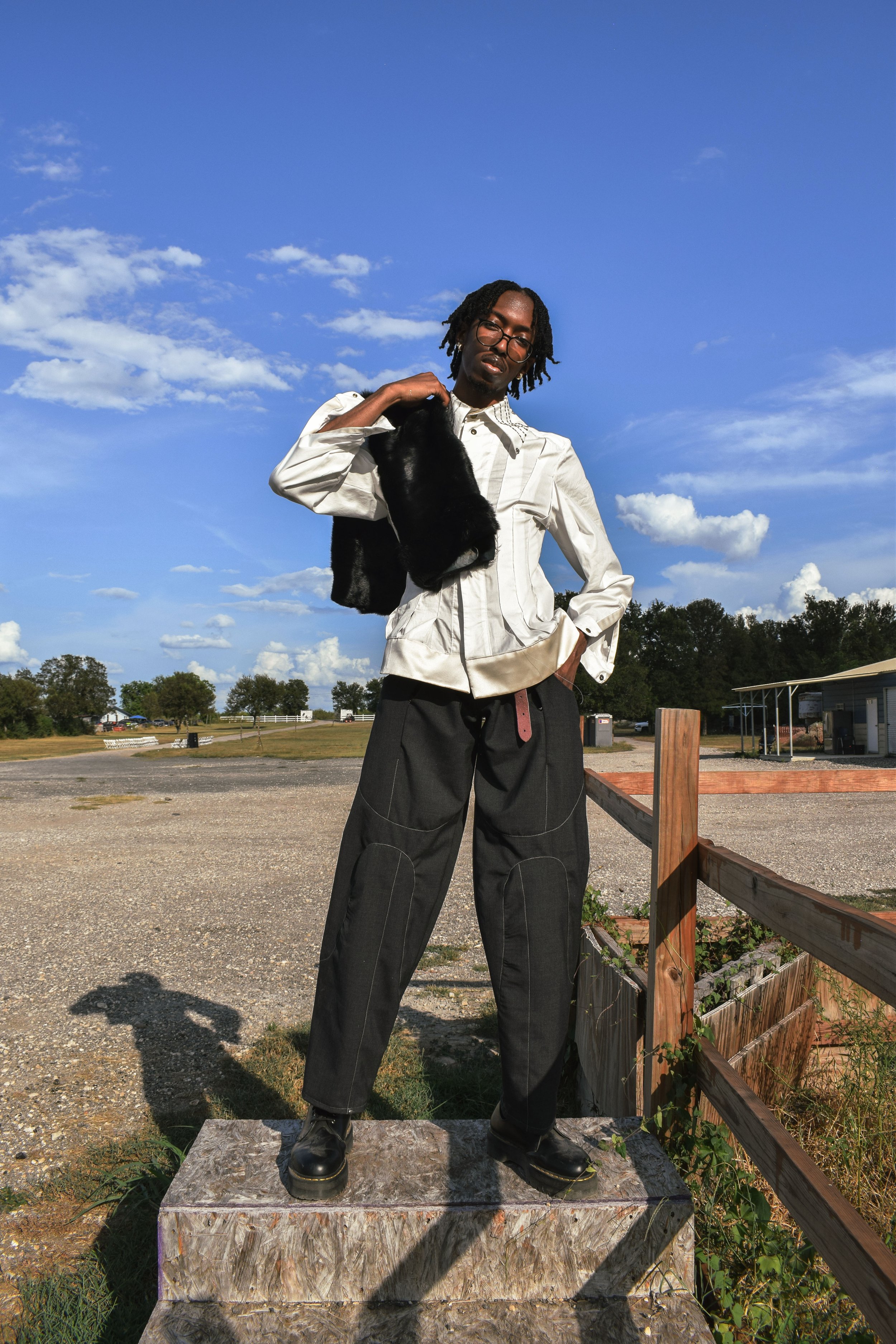 White Fitted Pullman Porter Shirt (Mens)