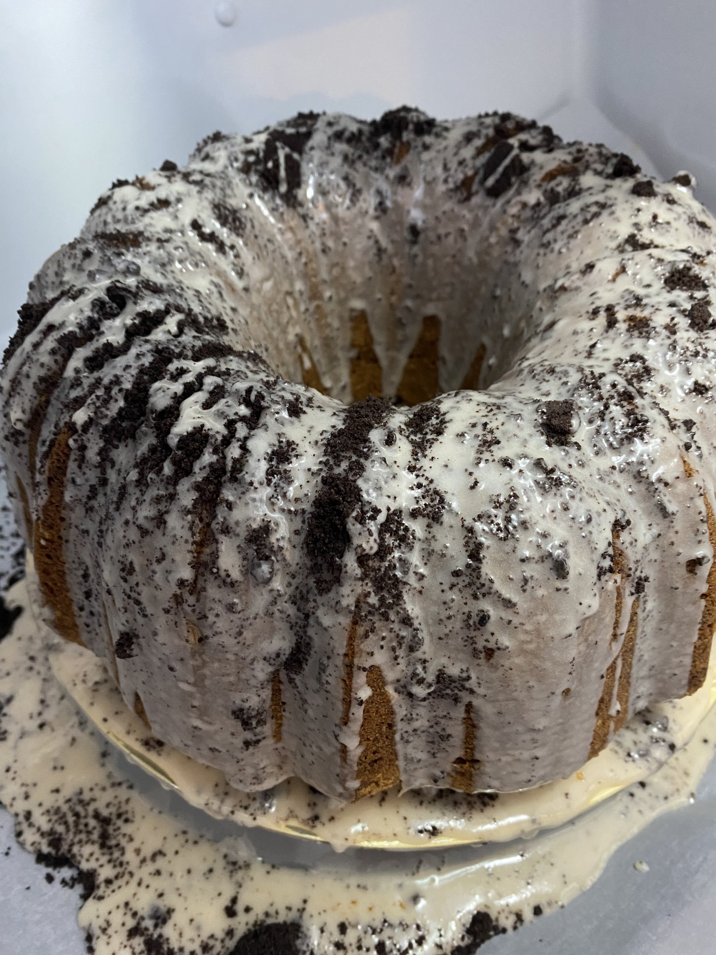 Cookies n’ Cream Bundt