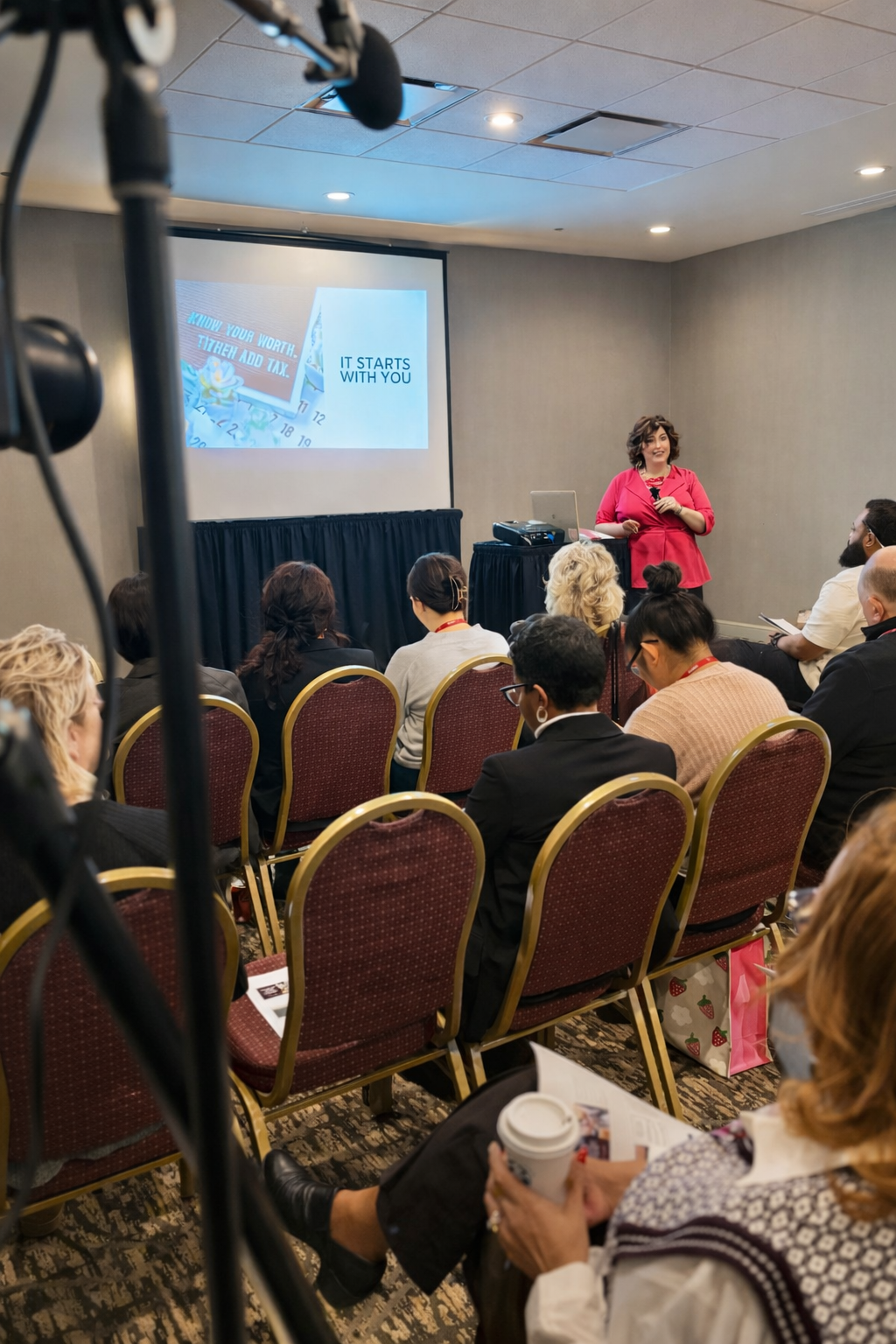 Professional speaker Annette Garsteck presenting to HR leaders at Cleveland SHRM NOHRC 2026 conference