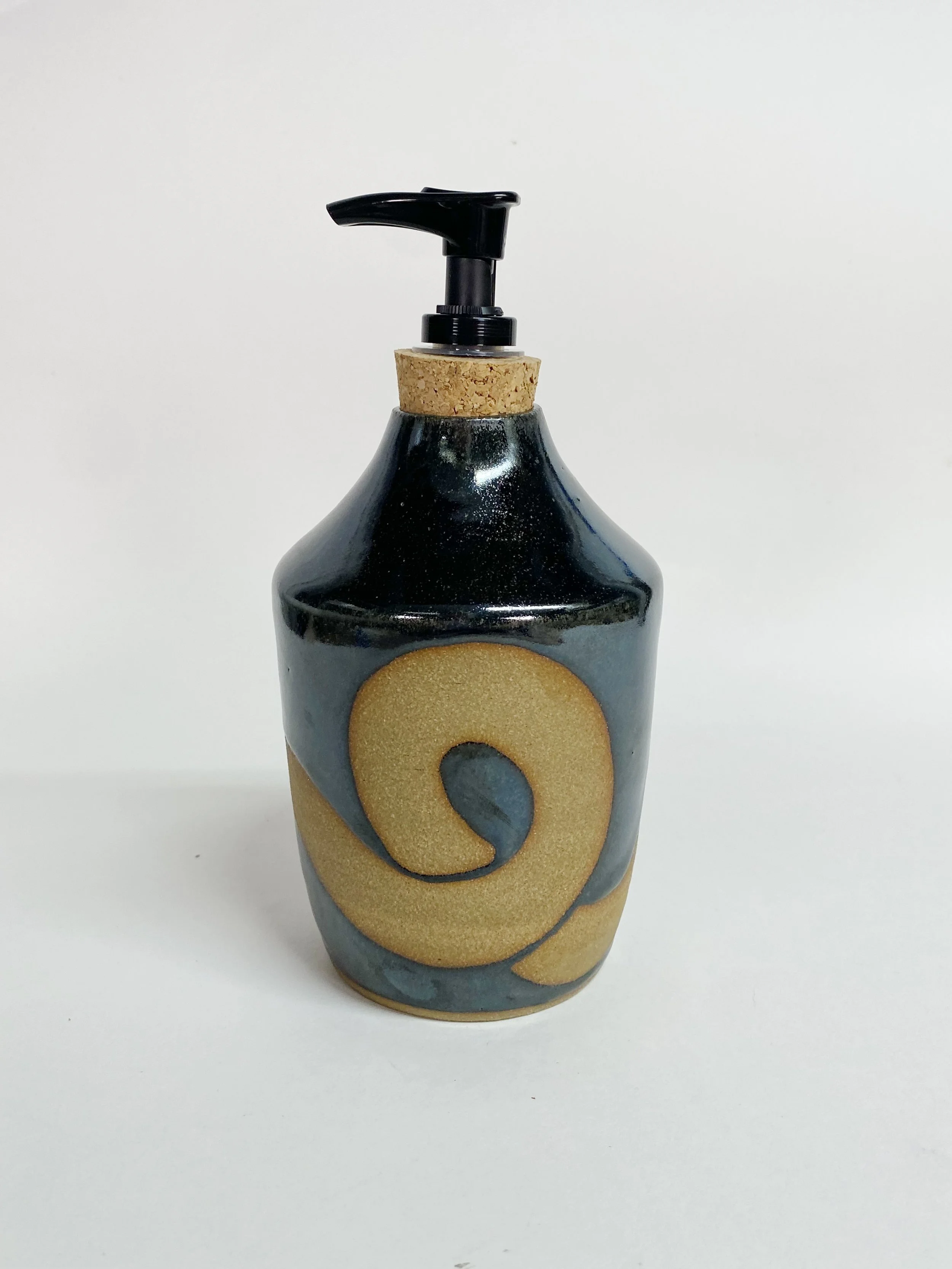Soap Dispenser - Black Wandering Line