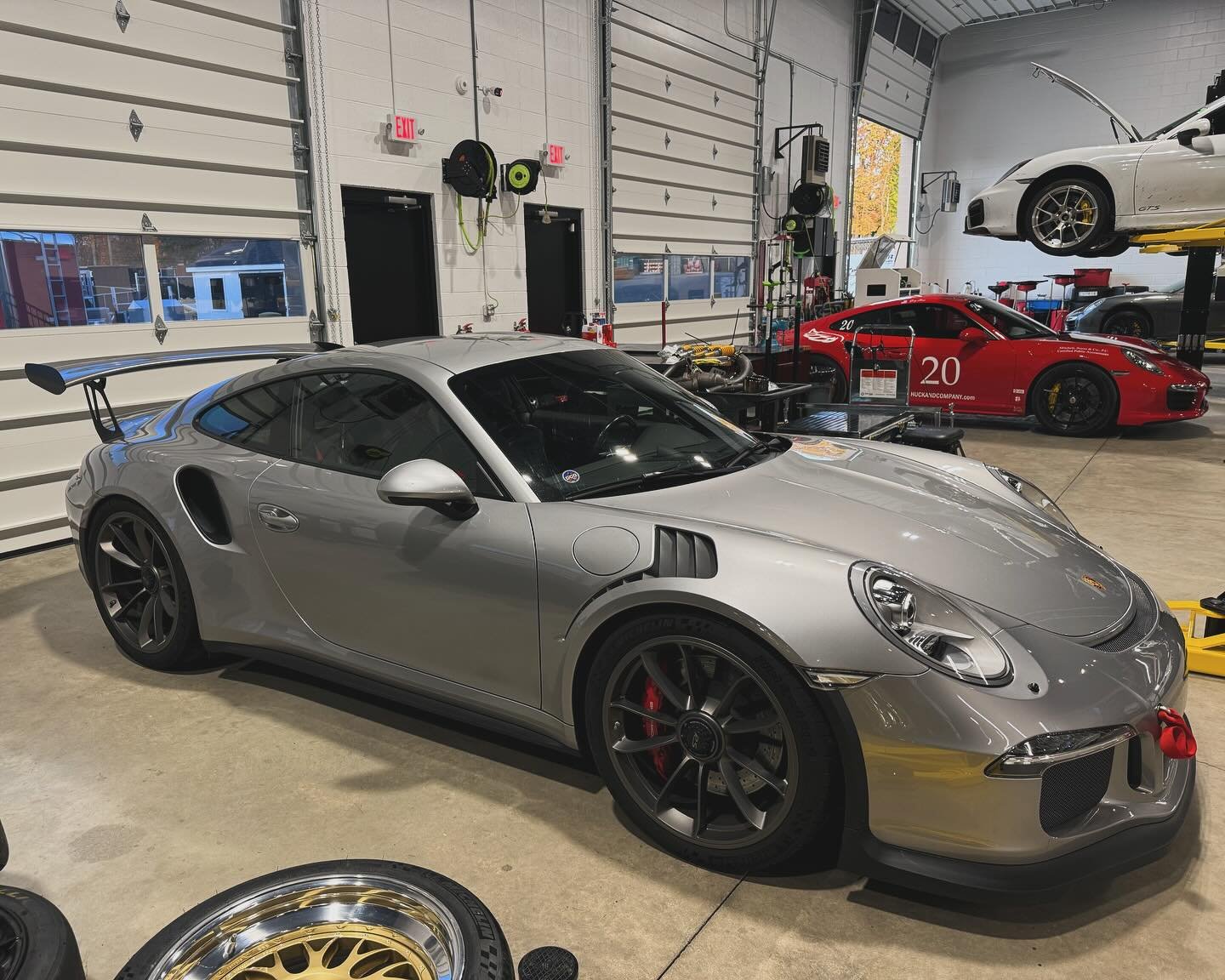 991 GT3RS. #dundonmotorsports #redbeardracing #rbr #porsche #gt3rs @redbeardracing_ @dundon_motorsports #bbswheels