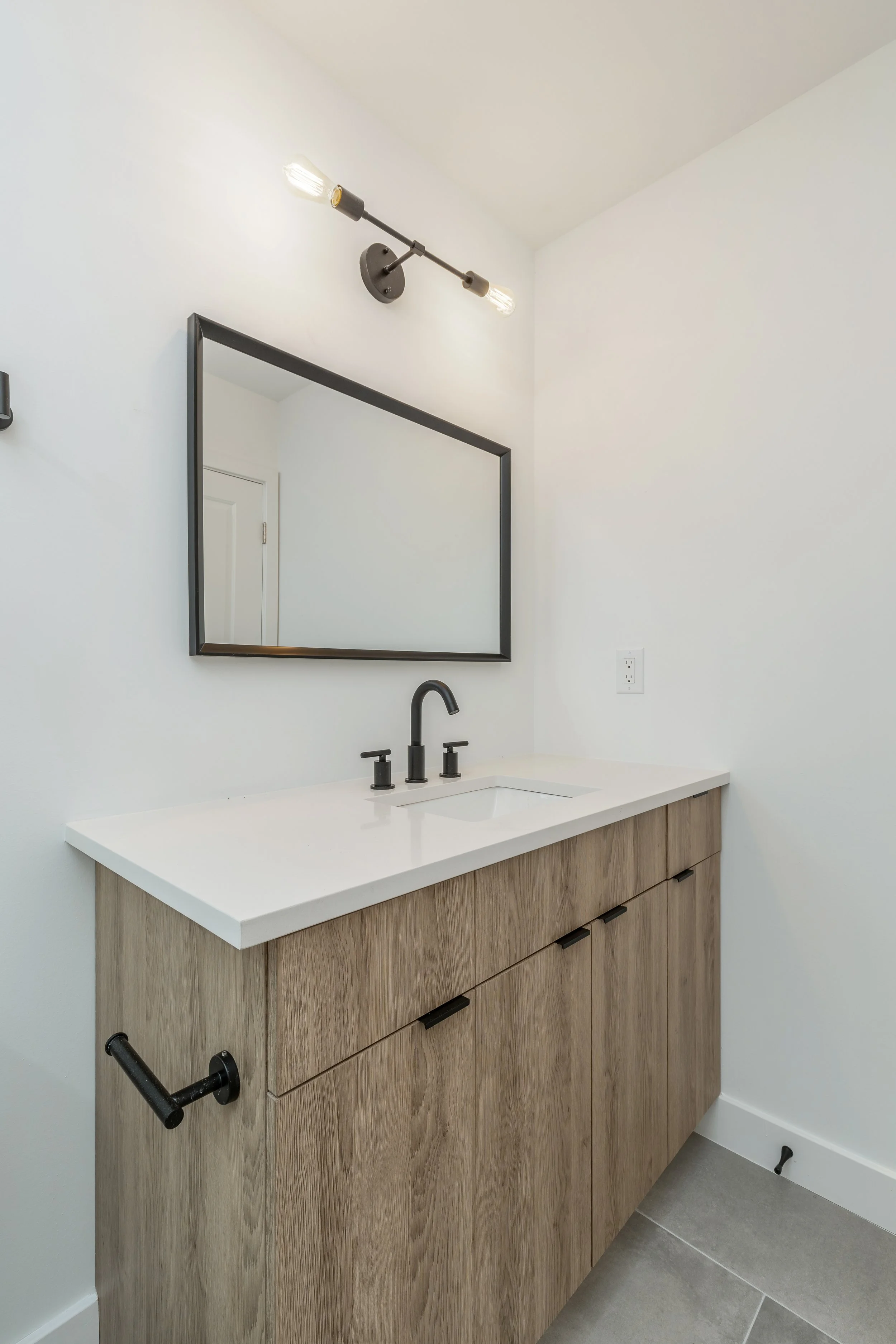 4214 POWELTON AVE UNIT 4 PHOTOGRAPHY â¸ WEFILMPHILLY-19.JPG