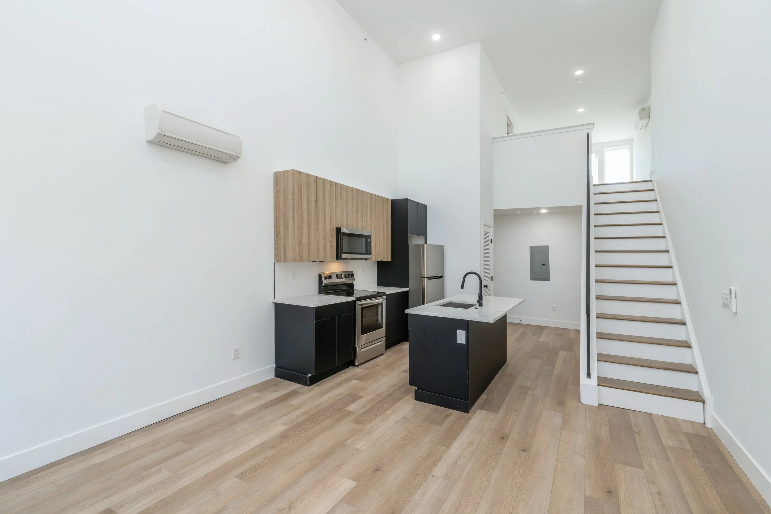 4214 POWELTON AVE UNIT 4 PHOTOGRAPHY â¸ WEFILMPHILLY-21.JPG