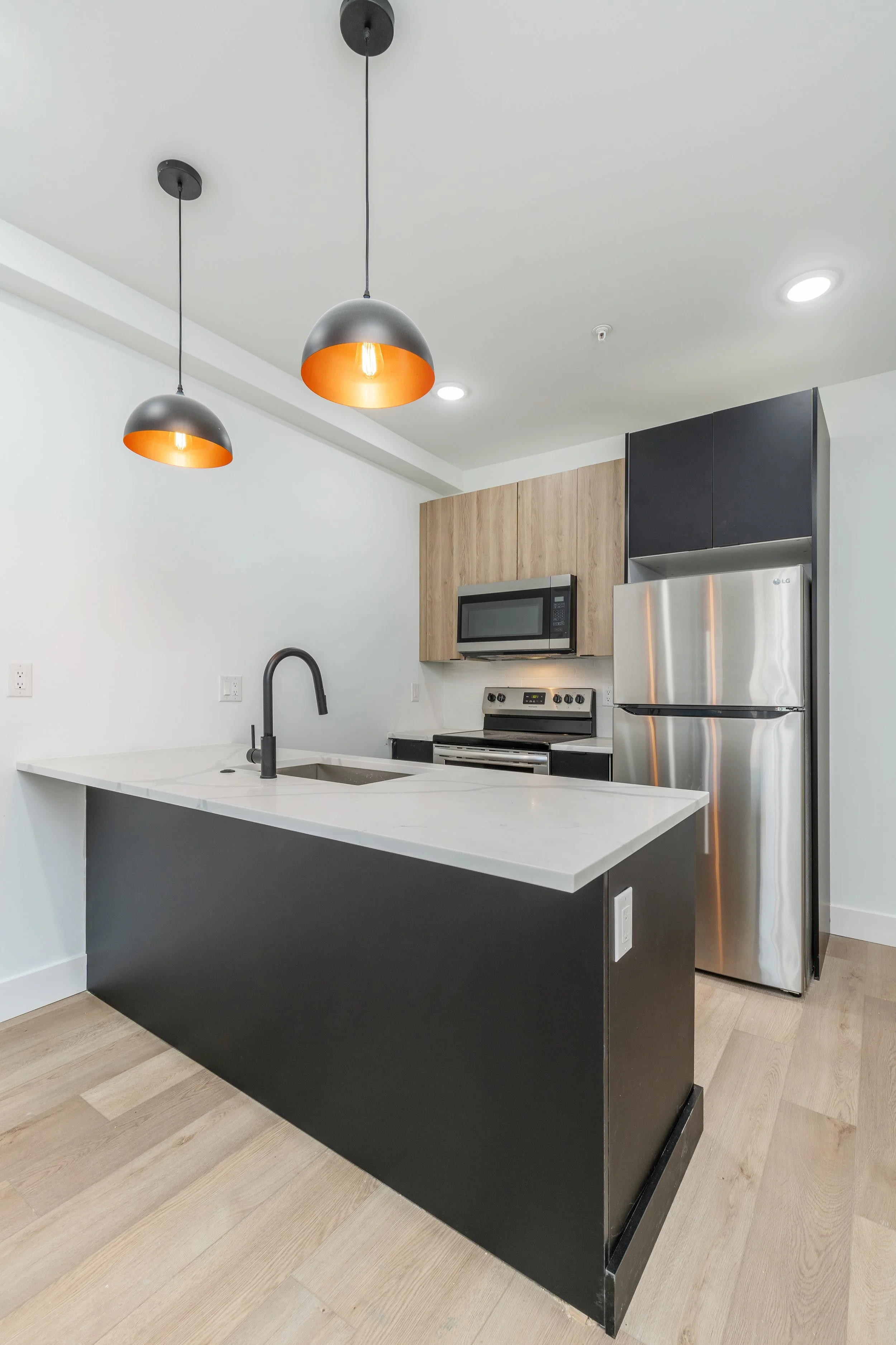 4214 POWELTON AVE UNIT 2 PHOTOGRAPHY â¸ WEFILMPHILLY-10.JPG