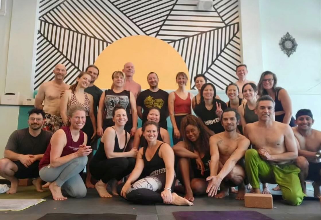 A Left Coast thank you to everyone who joined us for @lyzkeatingyoga&rsquo;s Rocket 3 for Reproductive Rights fundraiser tonight! You helped raise $7k for @accessbridge_ 🤍