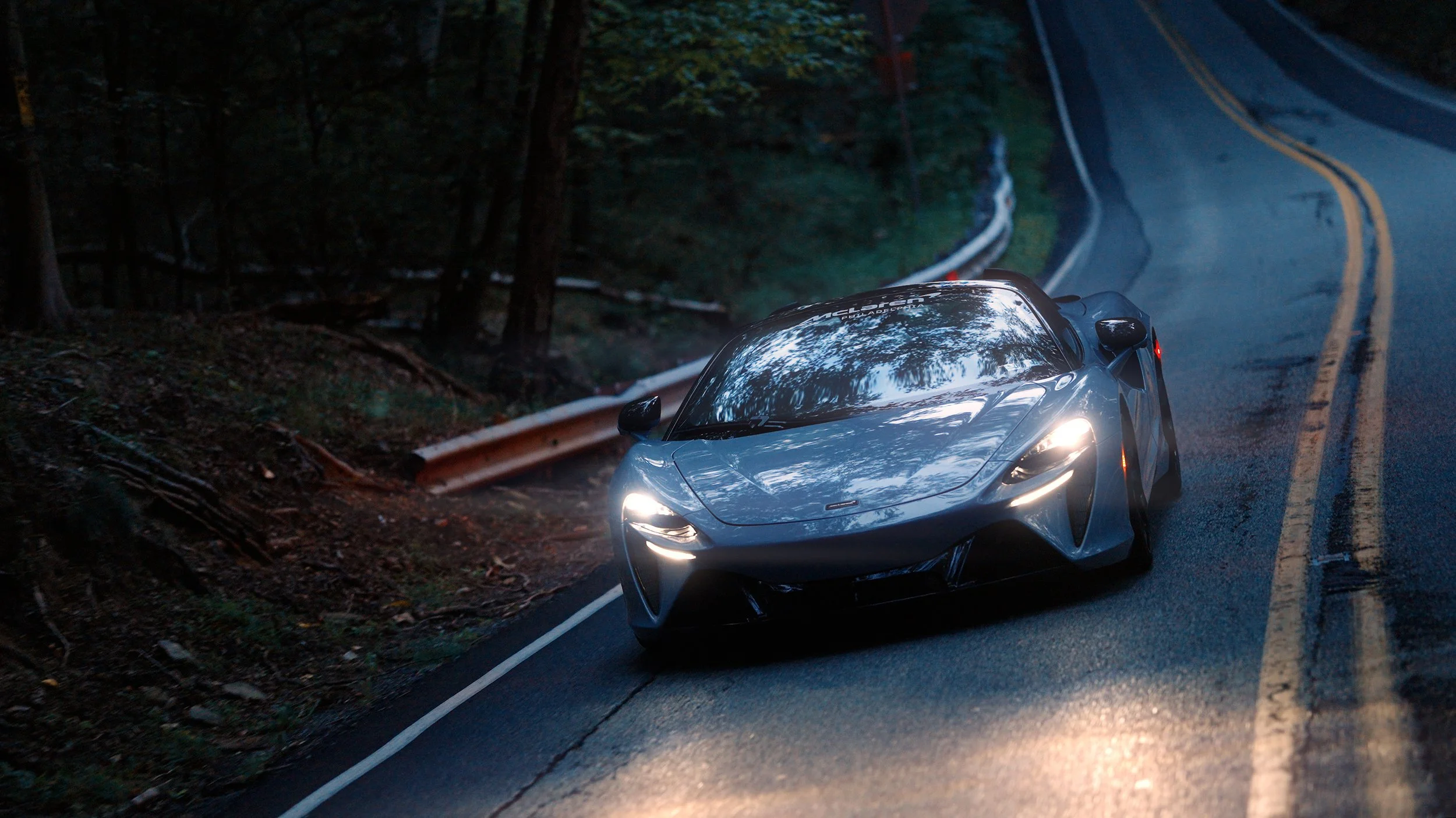 McLaren.00_01_14_17.Still014.jpg
