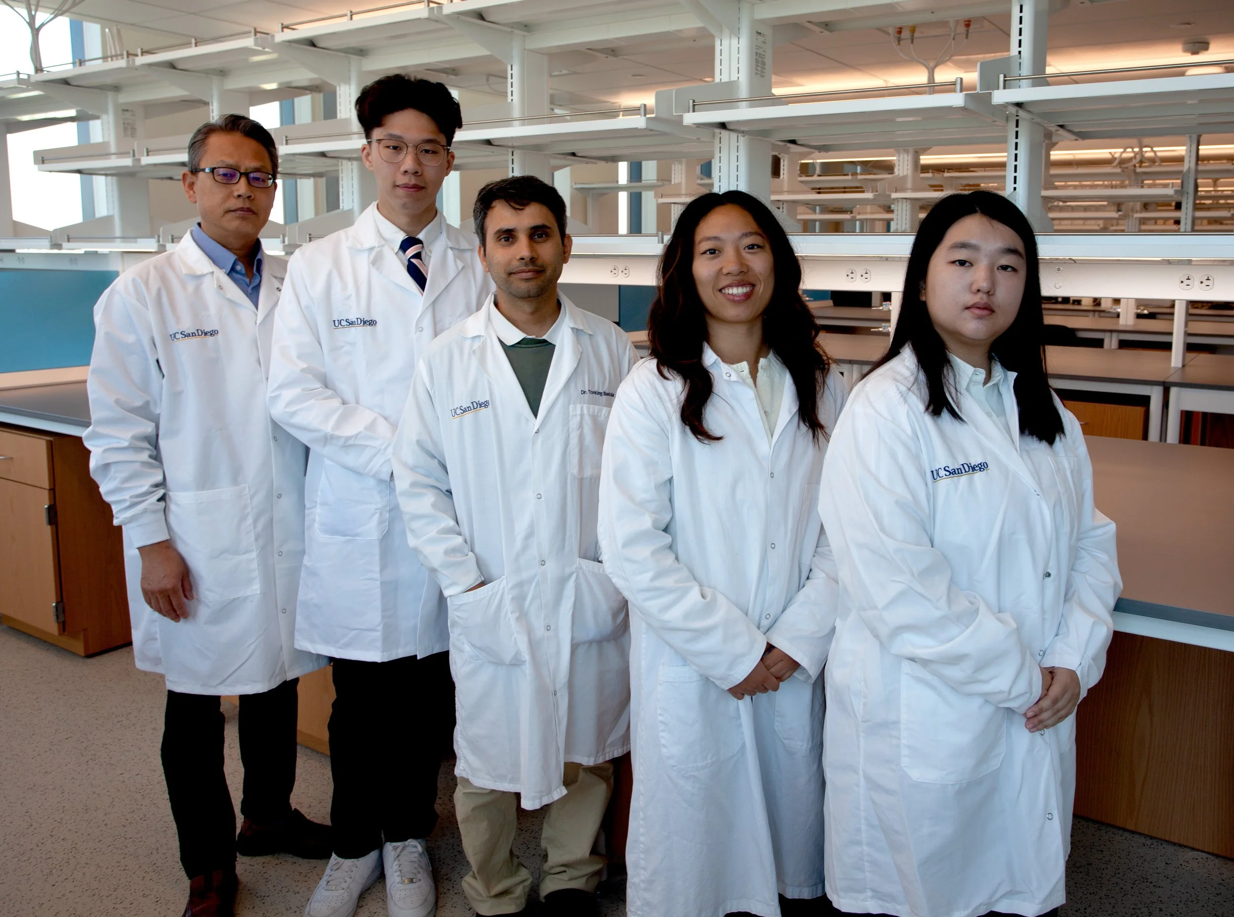 Ju Lab Group Photo13 copy.jpg