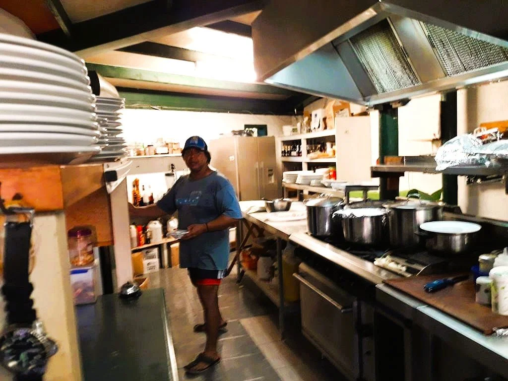Kikau -kitchen.jpg