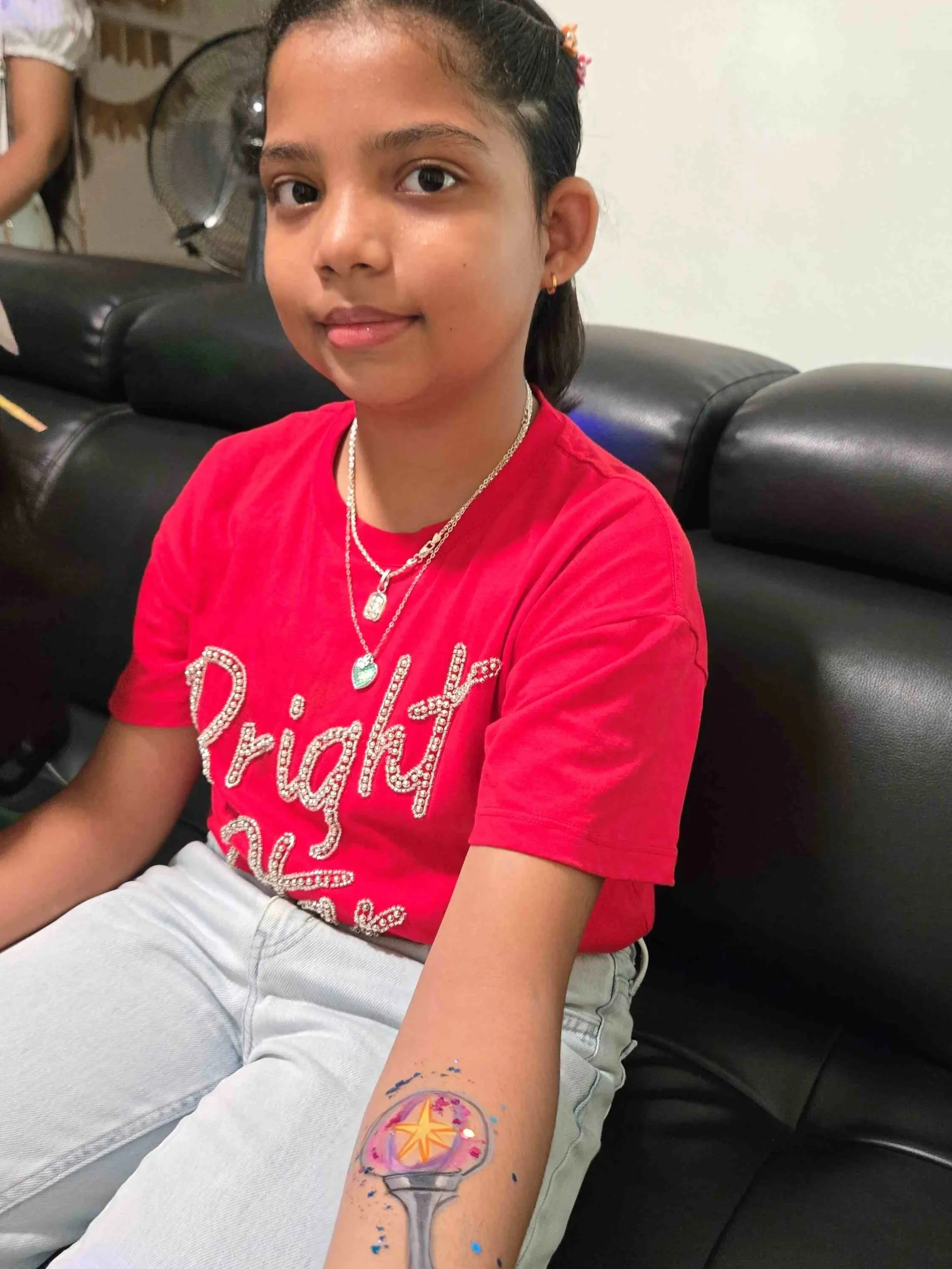 Passion Soul_Face Painting_Birthday Party_Kids Party_Katseye Lightstick