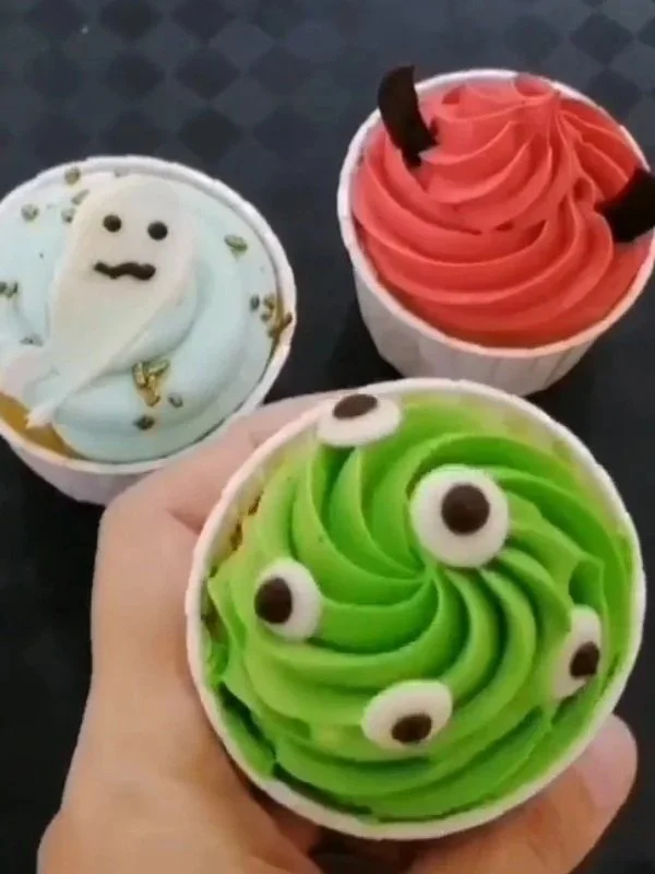 Halloween Cupcakes_Halal Certified