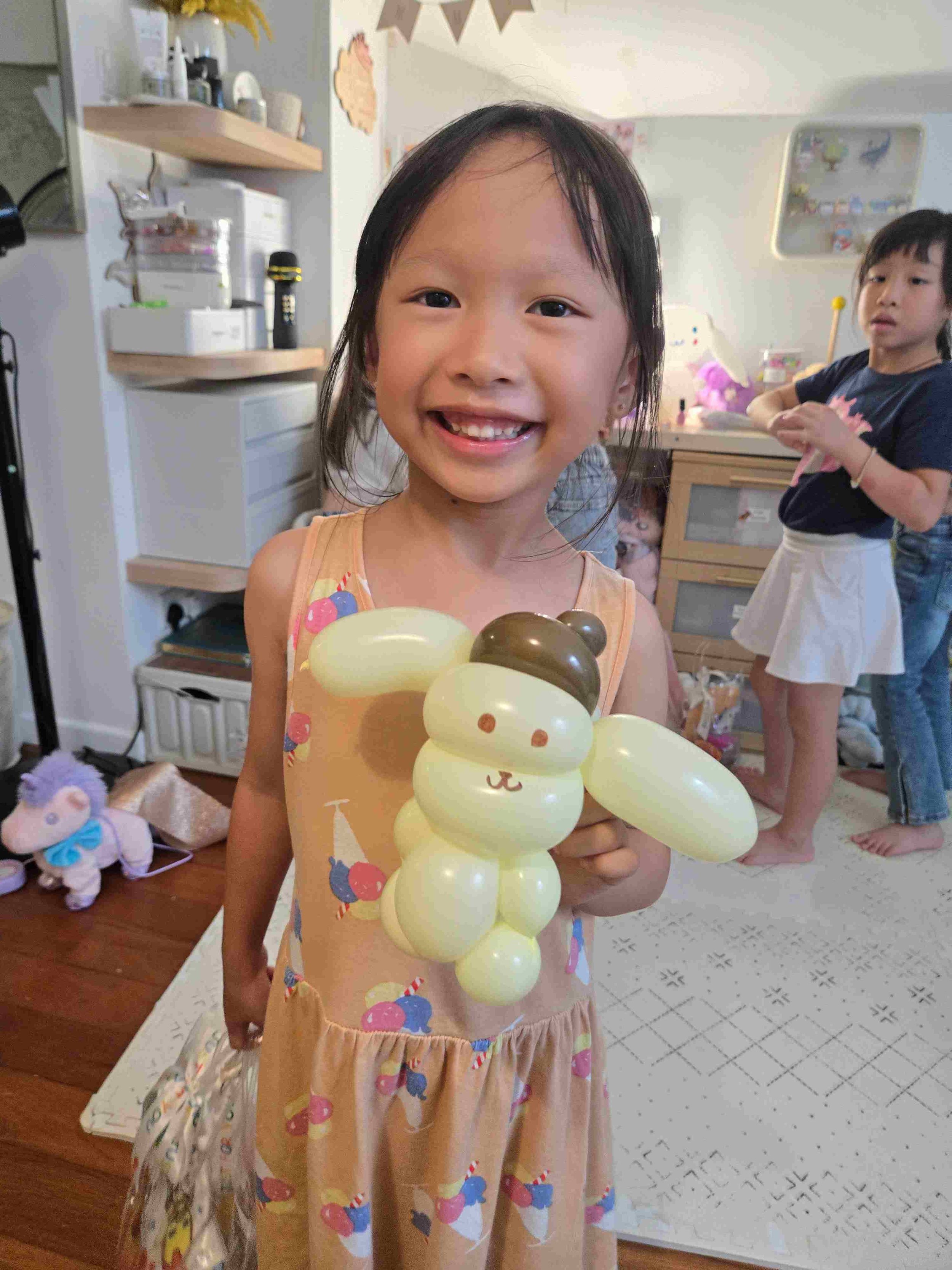 Passion Soul_Balloon Sculpting_Birthday Party_Sanrio_Pompompurin