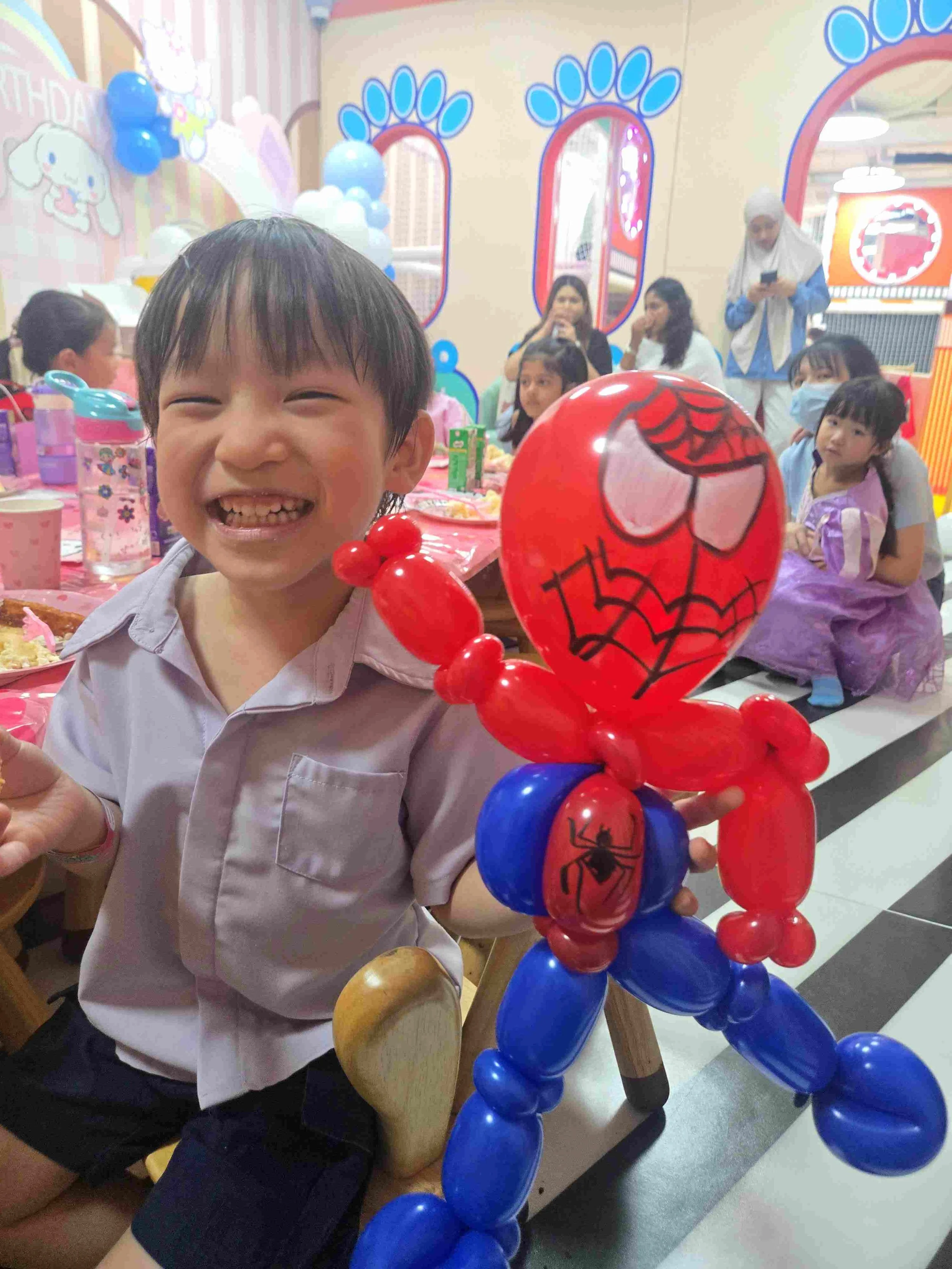 Passion Soul_Balloon Sculpting_Birthday Party_Kids Party_Smigy_Superhero_Spiderman 1.jpg