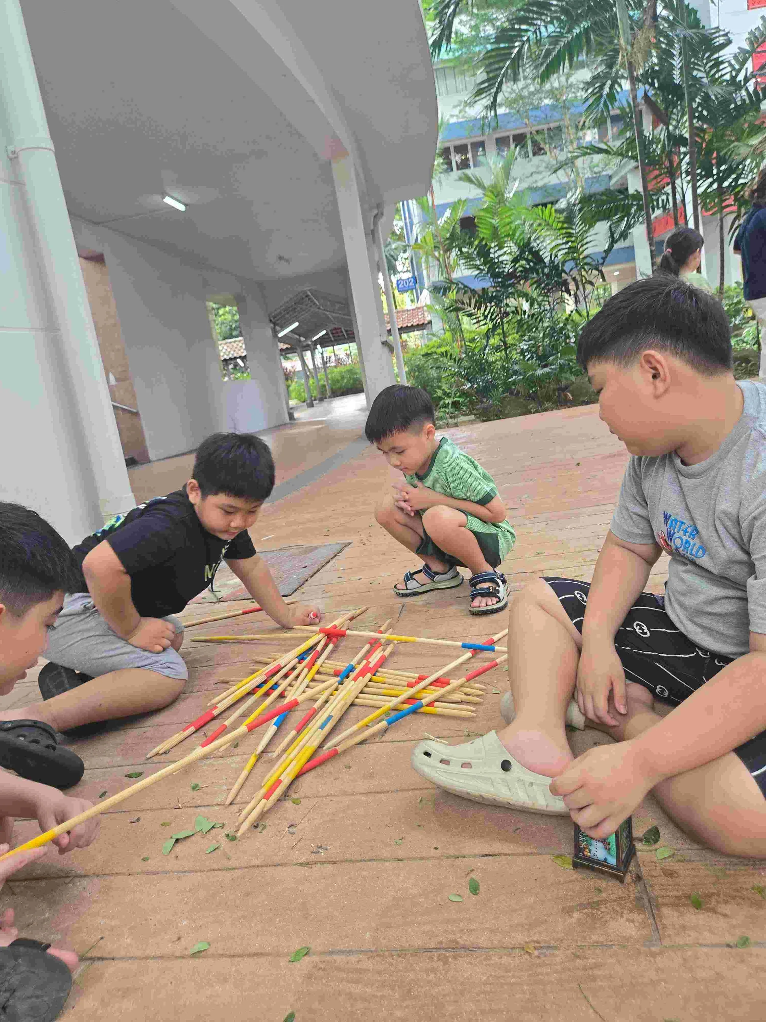 Passion Soul_Giant Pick-up Sticks_Toa Payoh North Zone 1 RN_Christmas 2025
