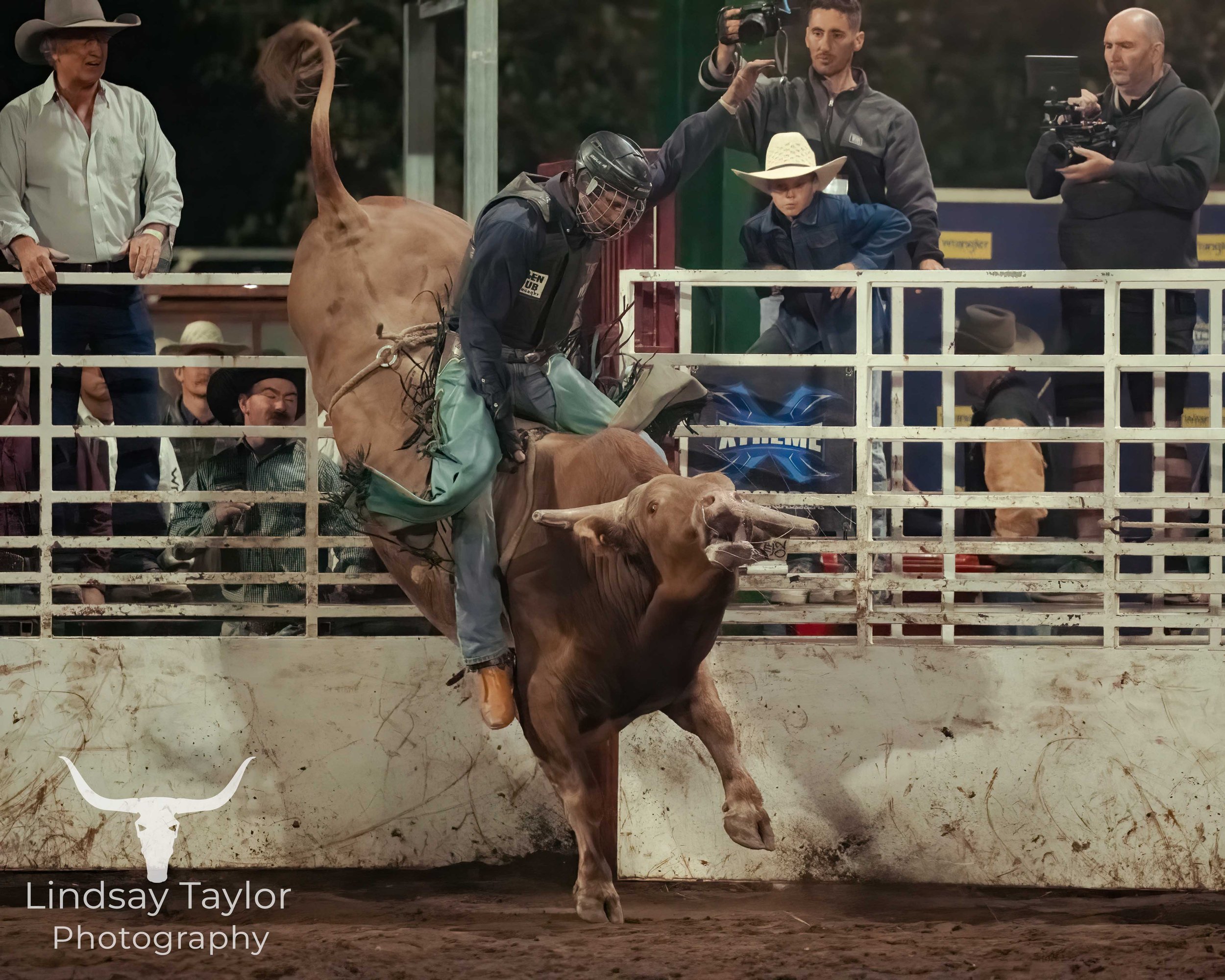 LT9_9560-Edit-2.jpg
