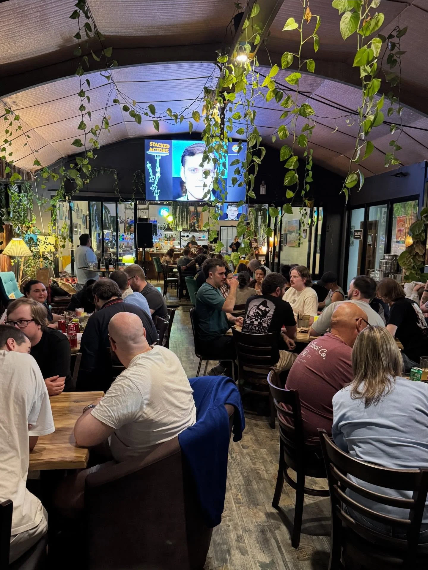 A glimpse of quiz night last night at Burger Baby! Thanks to everyone who joined in - it did not disappoint! 🥂✨