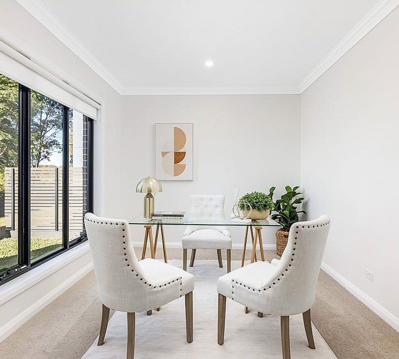 What a study🙌🏼

A simple yet elegant study styled for a beautiful property in Colebee this week.

#homestagingsydney #studystyling #coastalhomestagingsydney