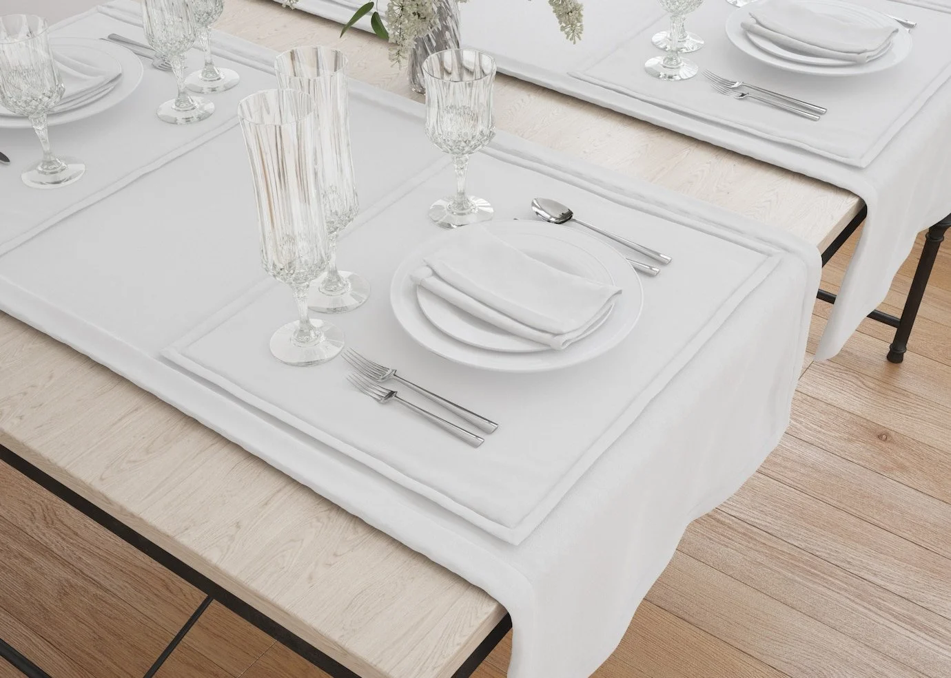 tablecloth-runner-napkins_176382-1692.jpg