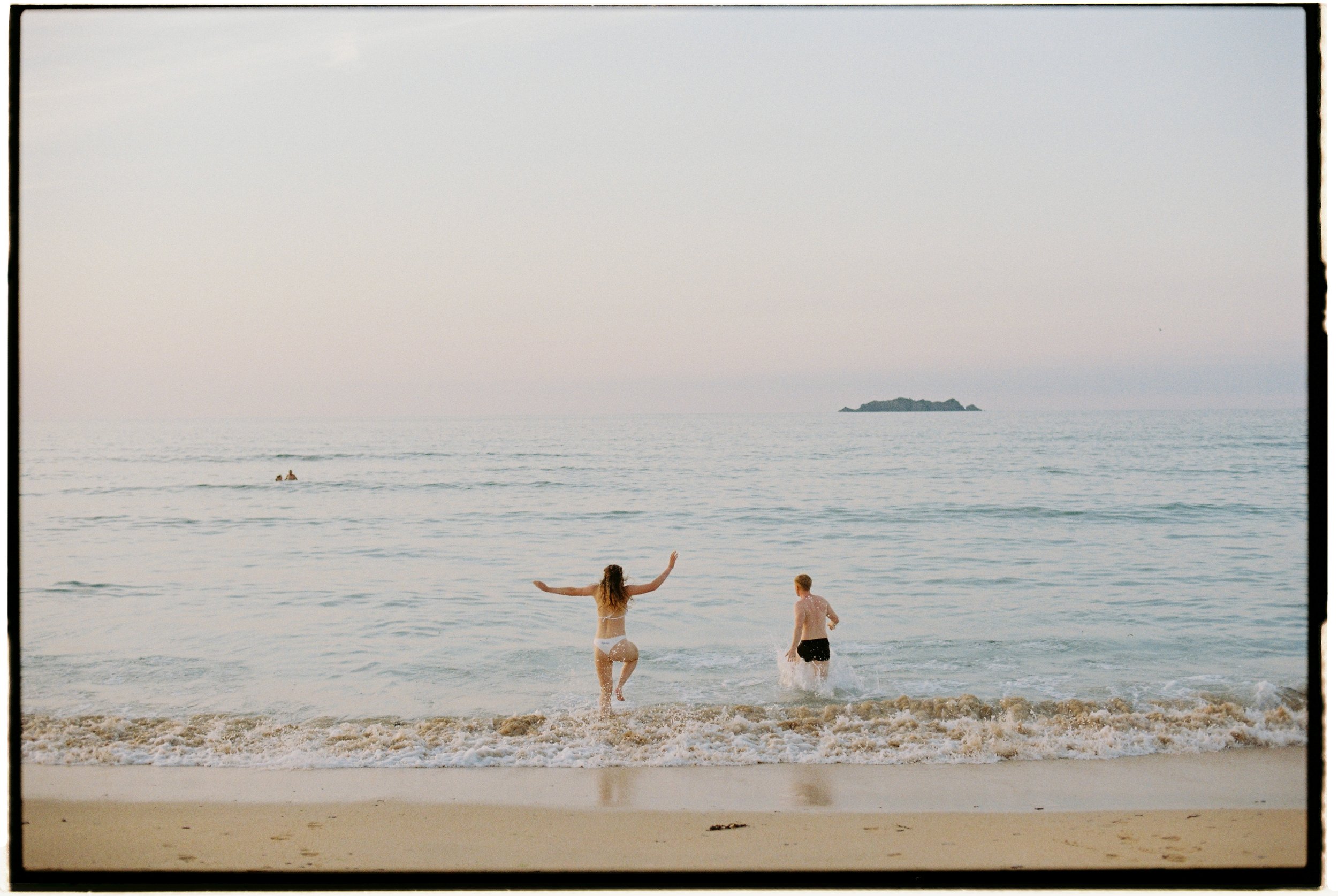 beach wedding on film in cornwall with retro vibe