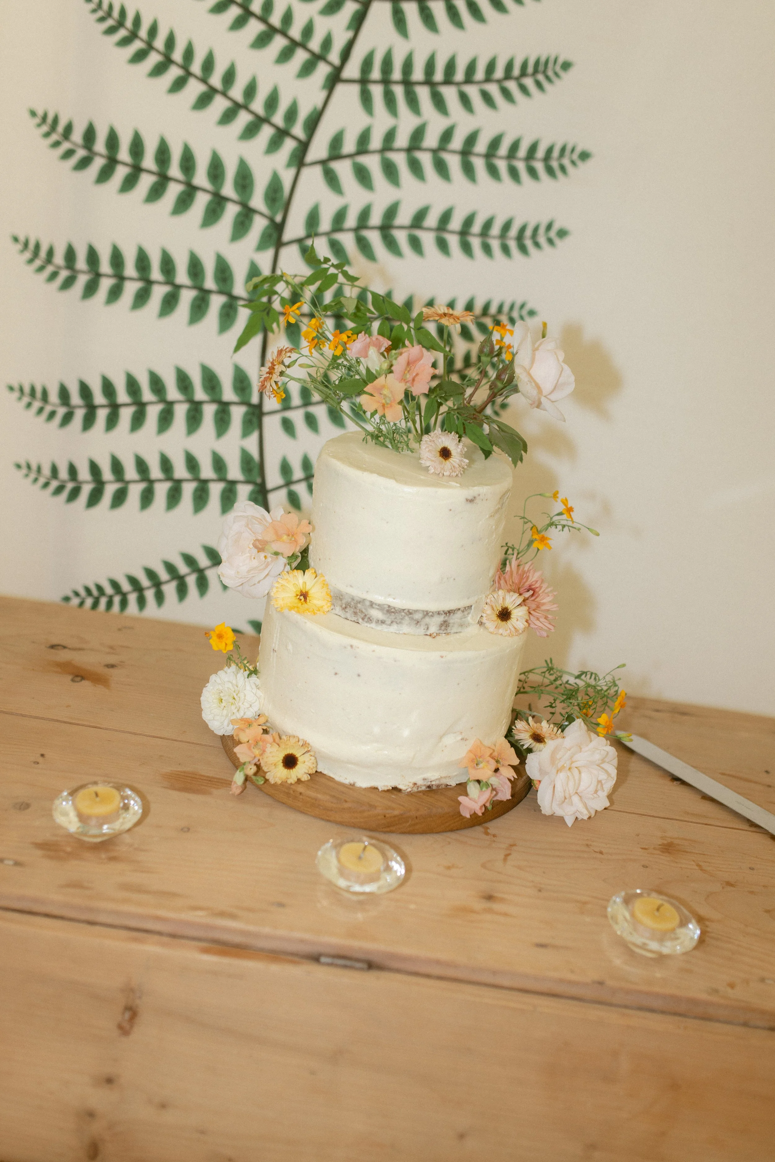 summer marquee wedding inspiration in cornwall