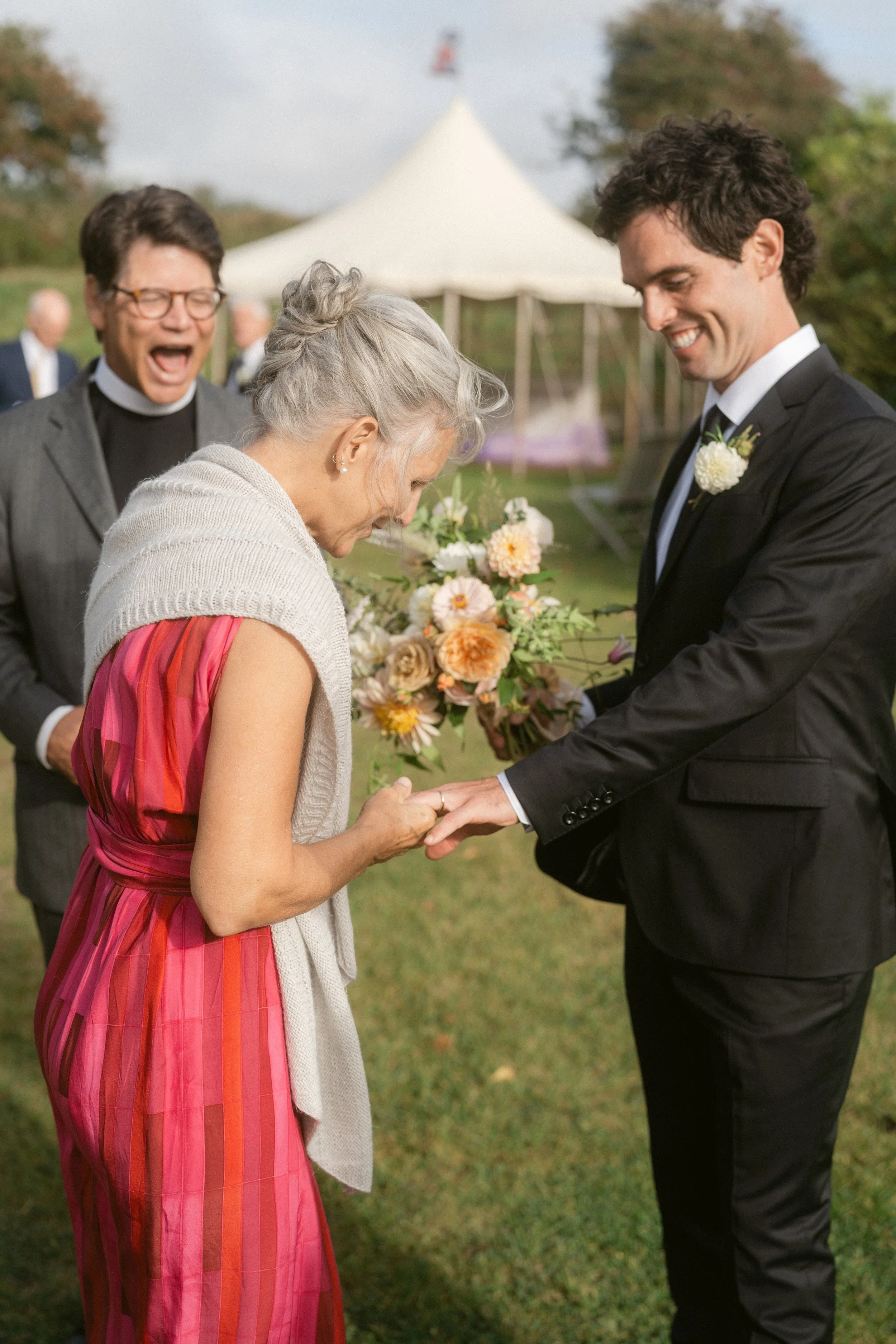 sweet family moments captured at a wedding