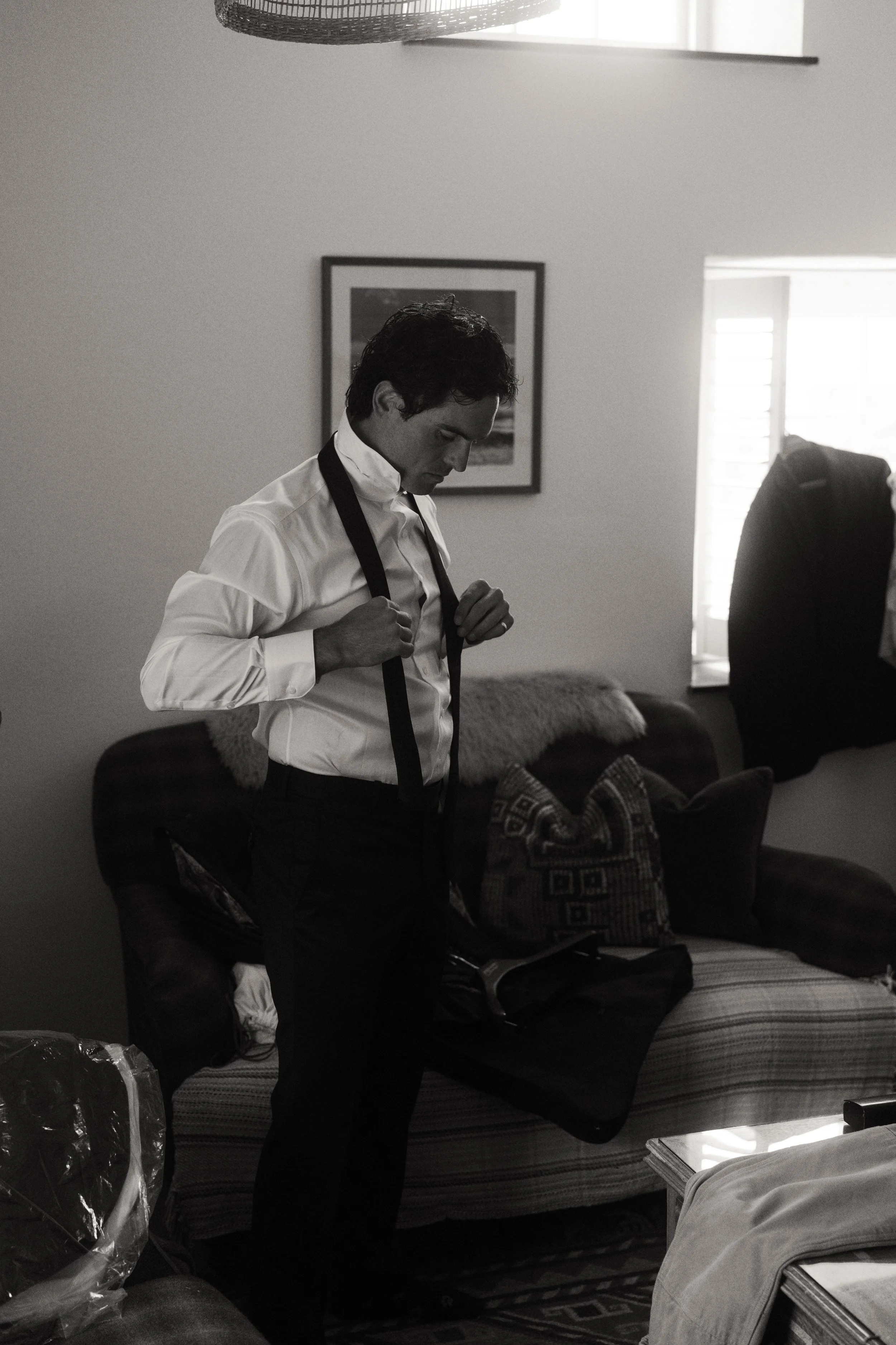 reportage photo journalism style wedding photography