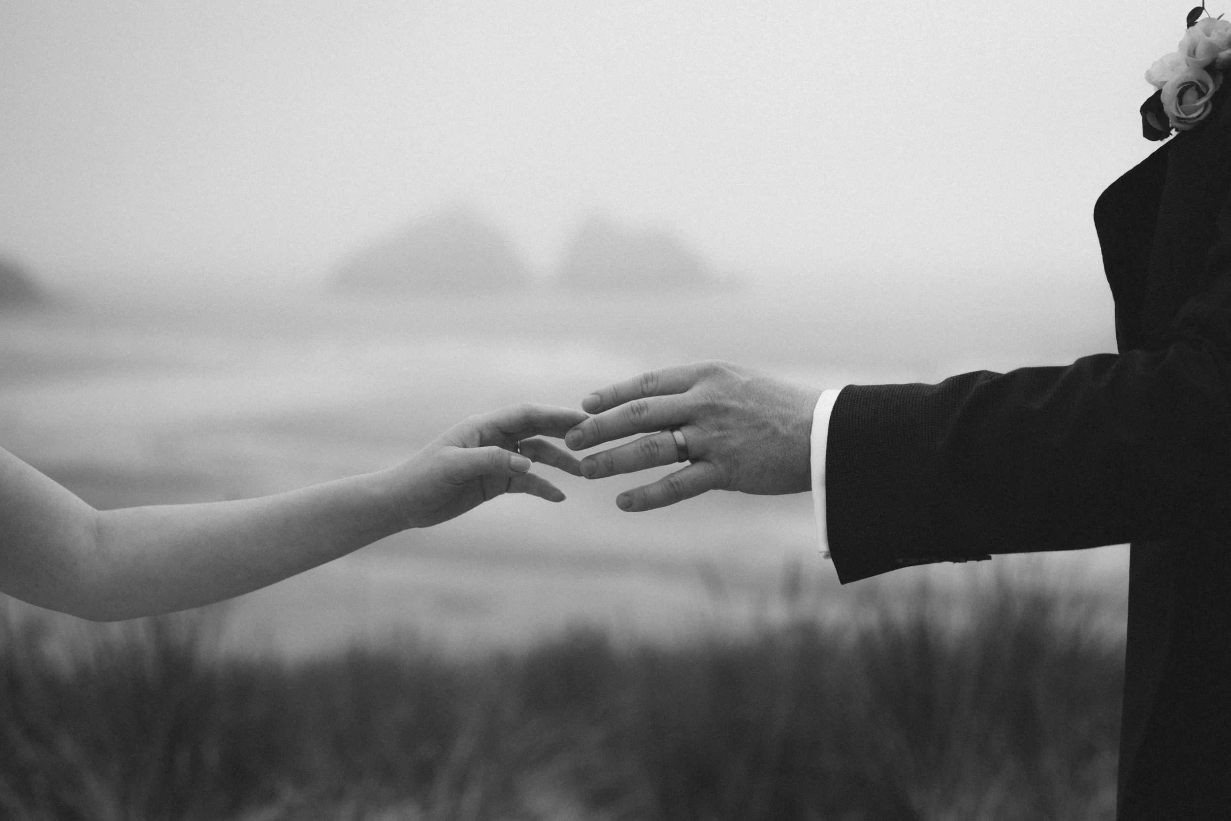 Lyra & Moth Photography - Sam & Michelle Elopement Cornwall-151.jpg