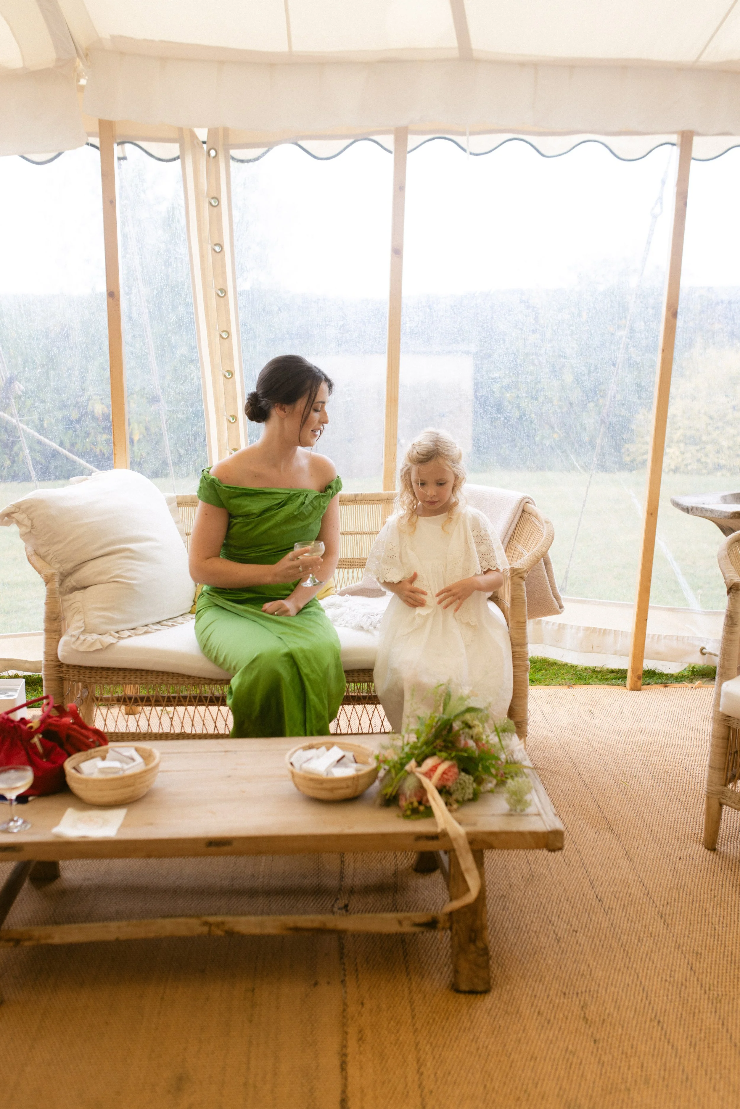 luxury relaxed cornwall wedding photographer